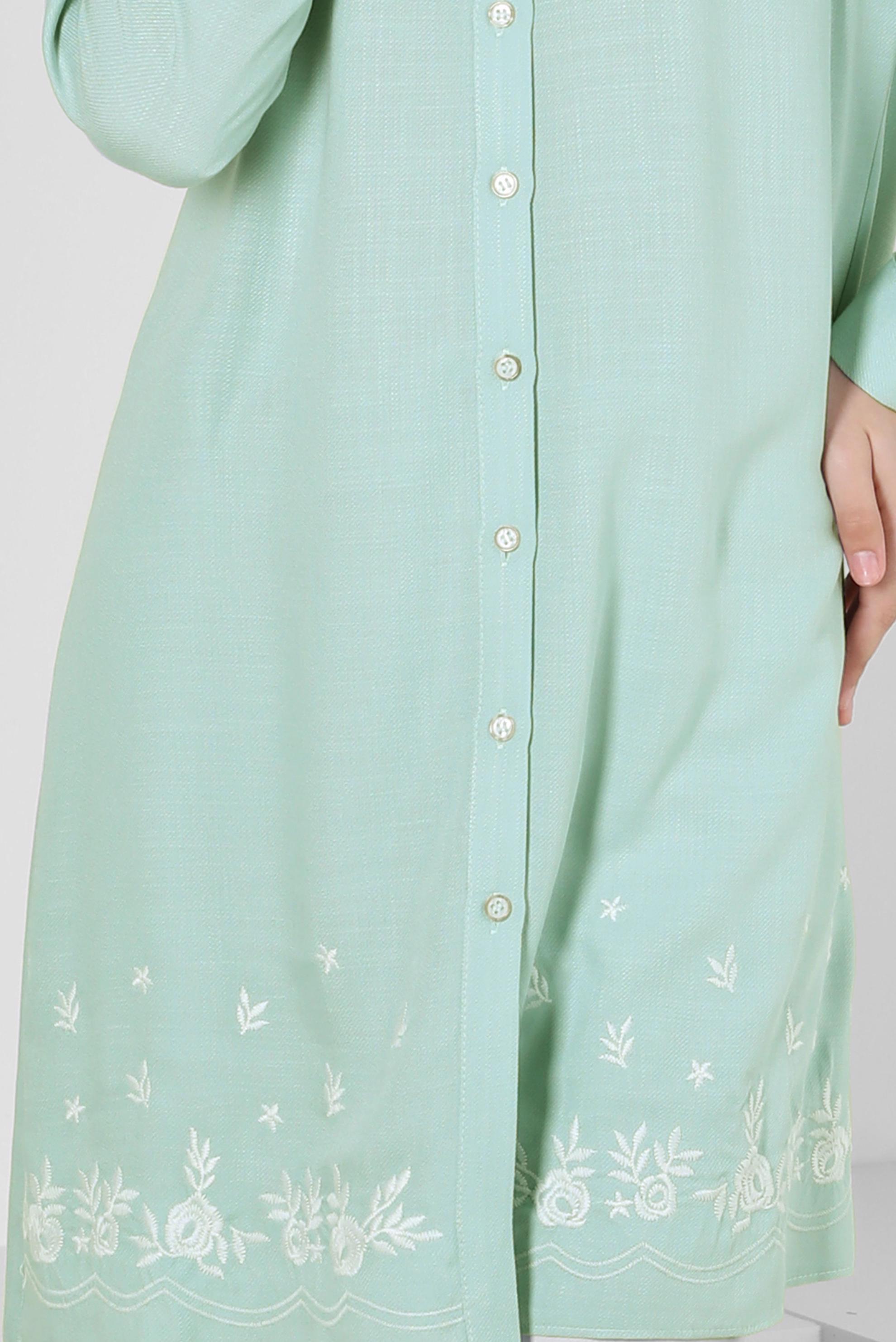 Tesettür giyim YEŞİL NAKIŞ DETAYLI DÜĞMELİ TUNİK 43807