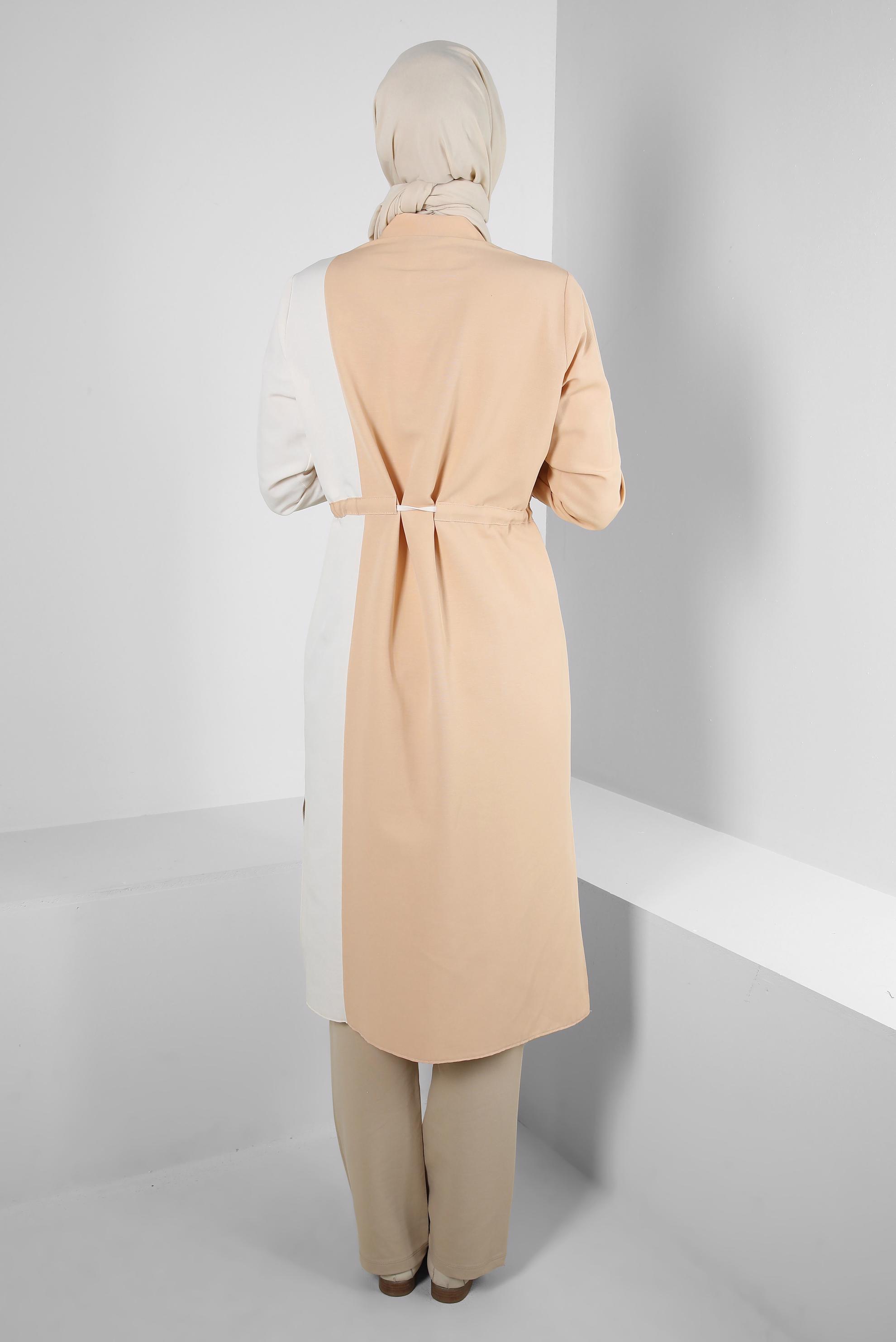 Tesettür giyim BEJ İKİ RENKLİ BELİ BÜZGÜLÜ TUNİK 43810