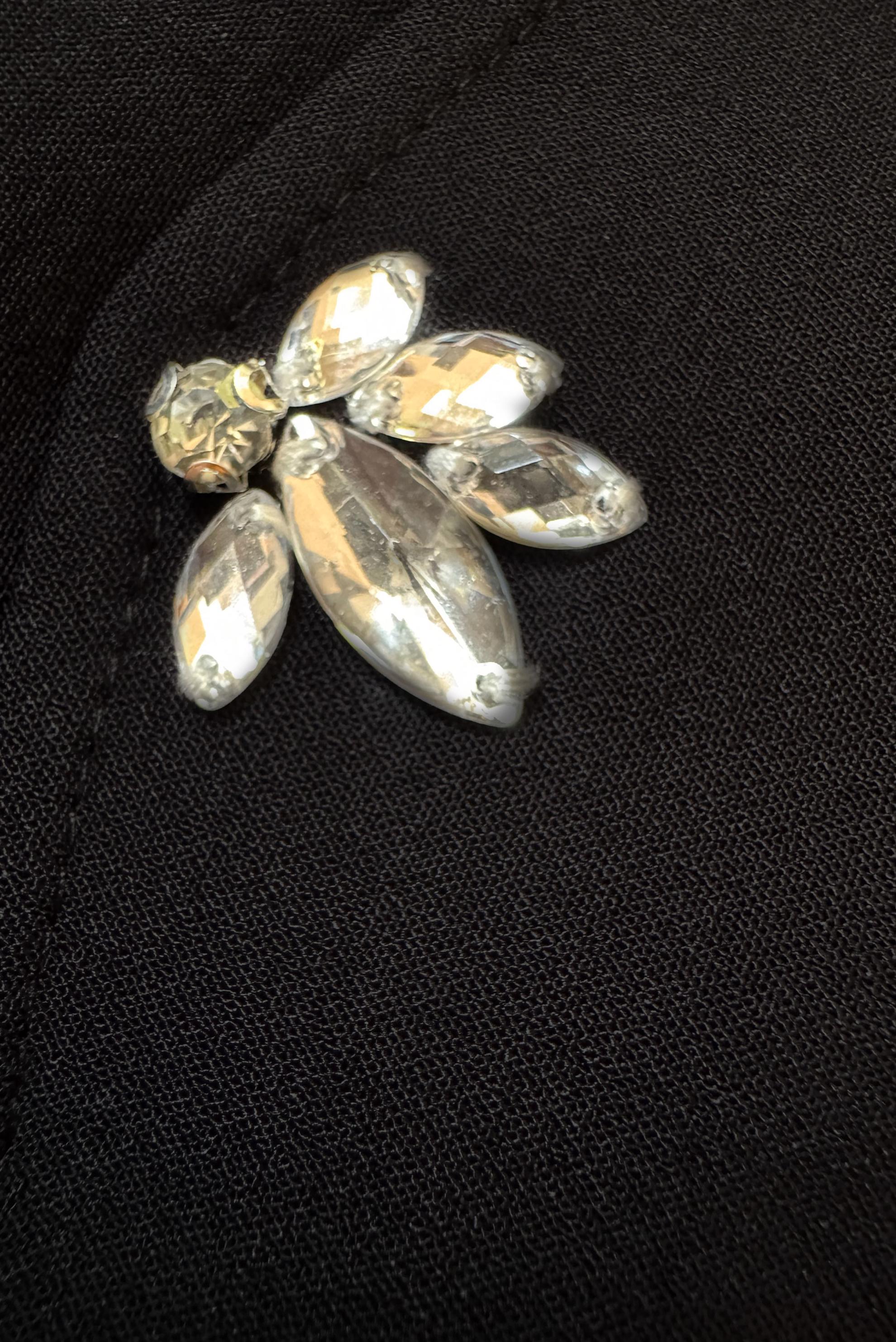 Tesettür giyim SİYAH GÖMLEK YAKA TAŞ DETAYLI TUNİK 43815