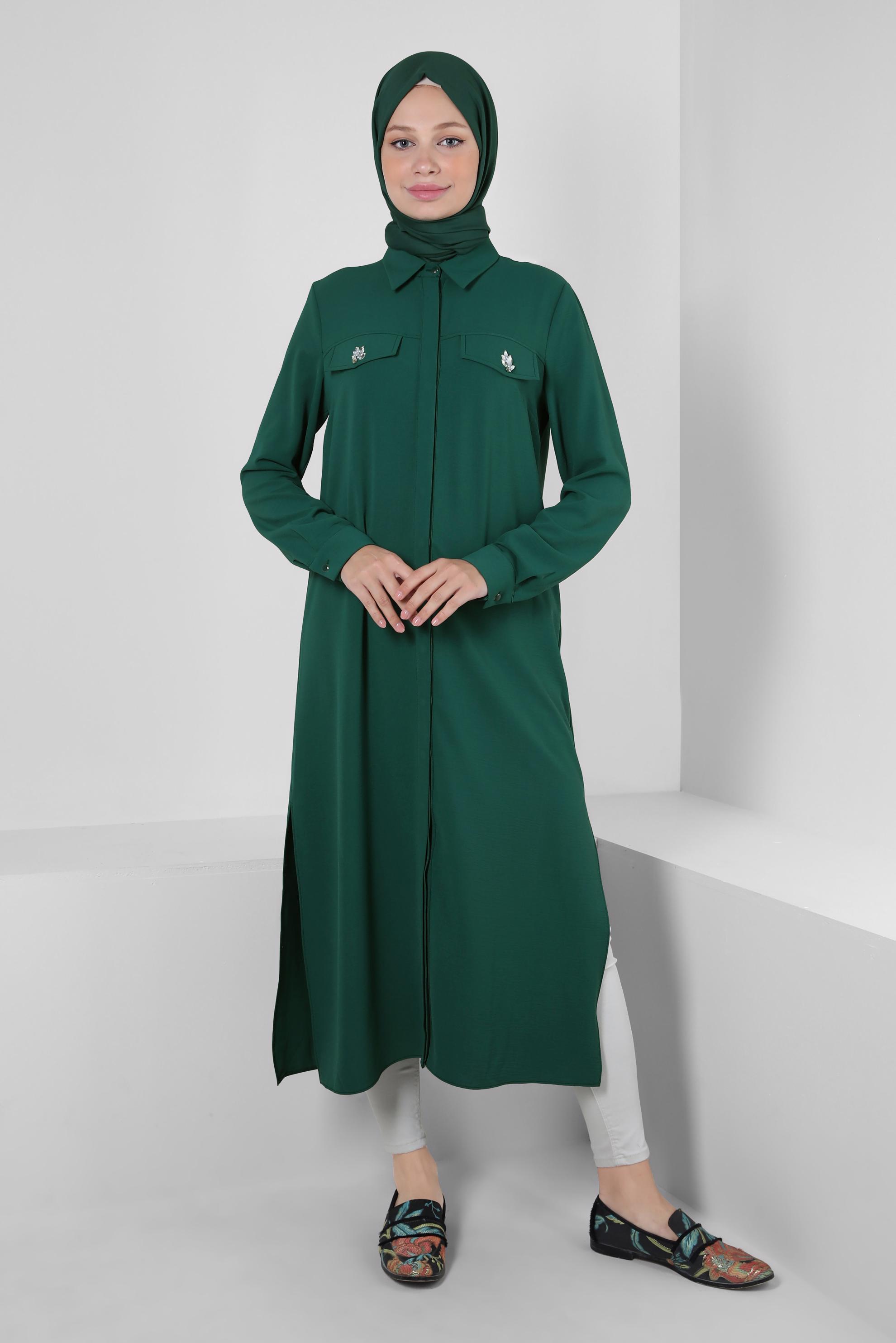 Tesettür giyim YEŞİL GÖMLEK YAKA TAŞ DETAYLI TUNİK 43815