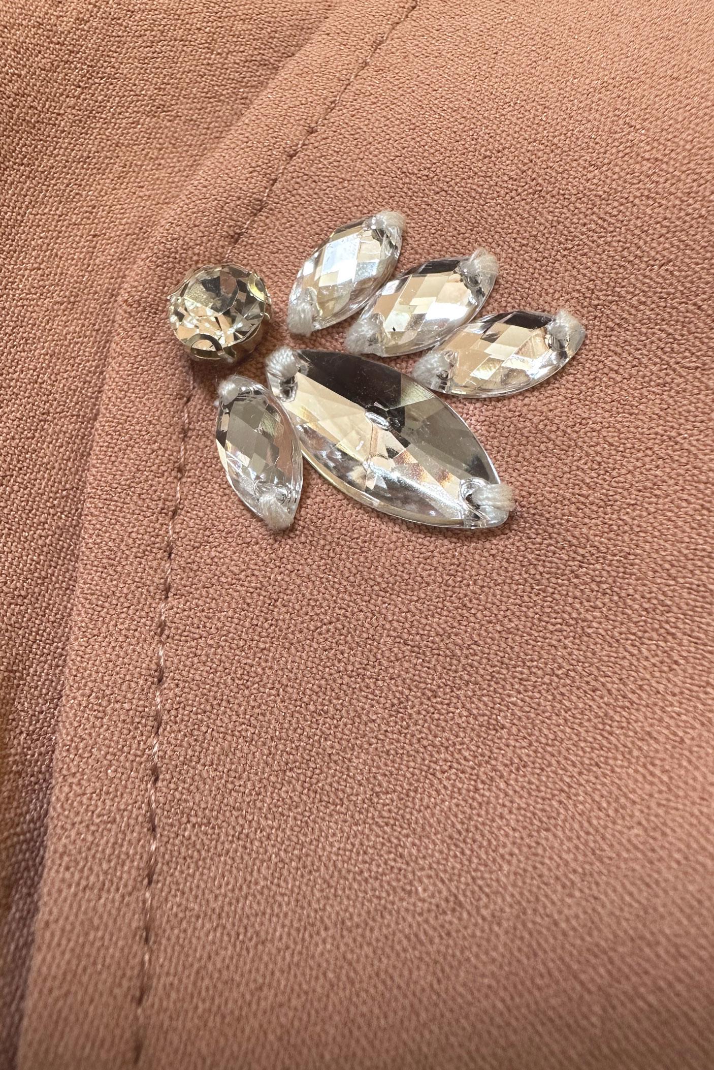 Tesettür giyim KAHVE GÖMLEK YAKA TAŞ DETAYLI TUNİK 43815