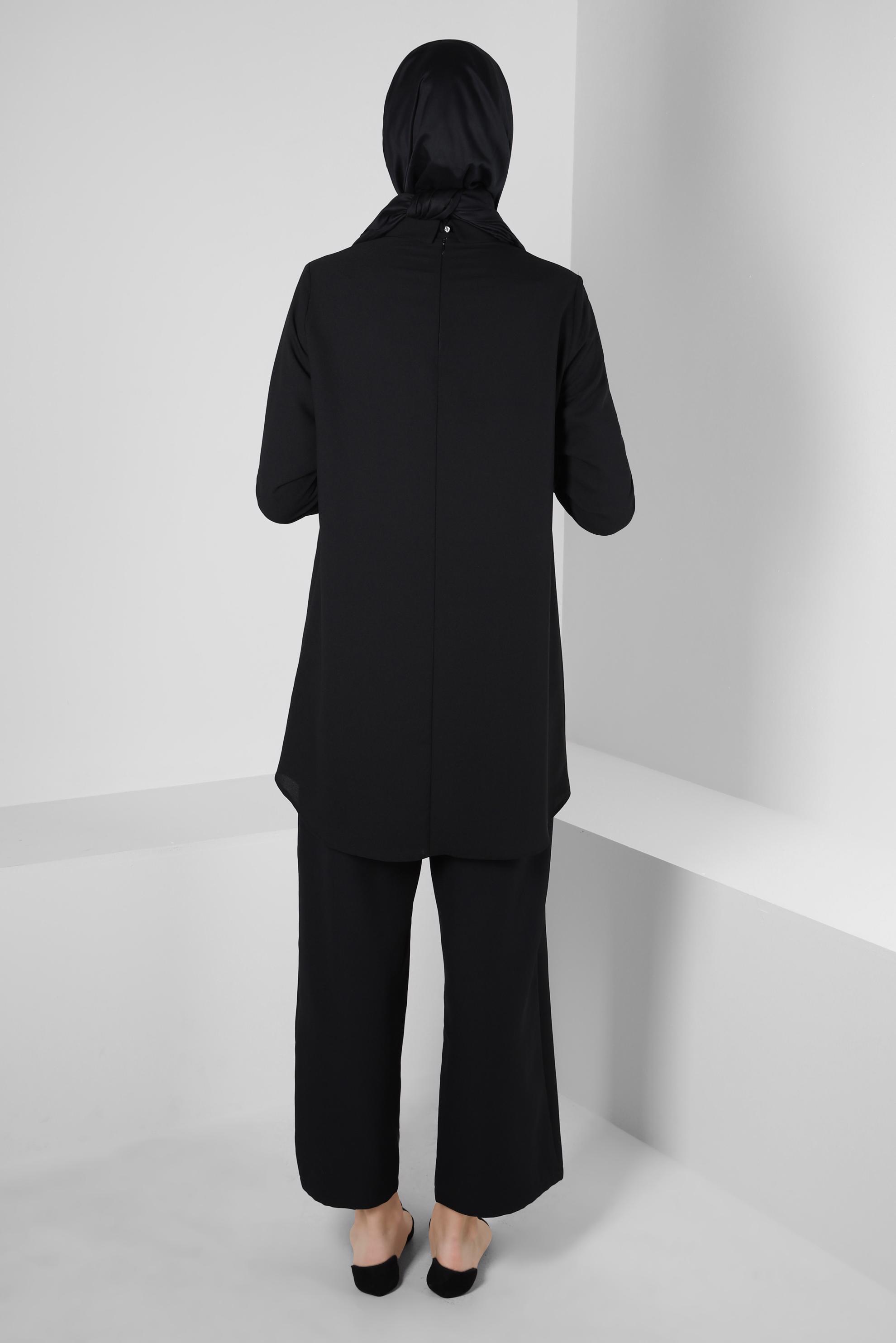 Tesettür giyim SİYAH TAŞ DETAYLI DÜZ TUNİK 43816