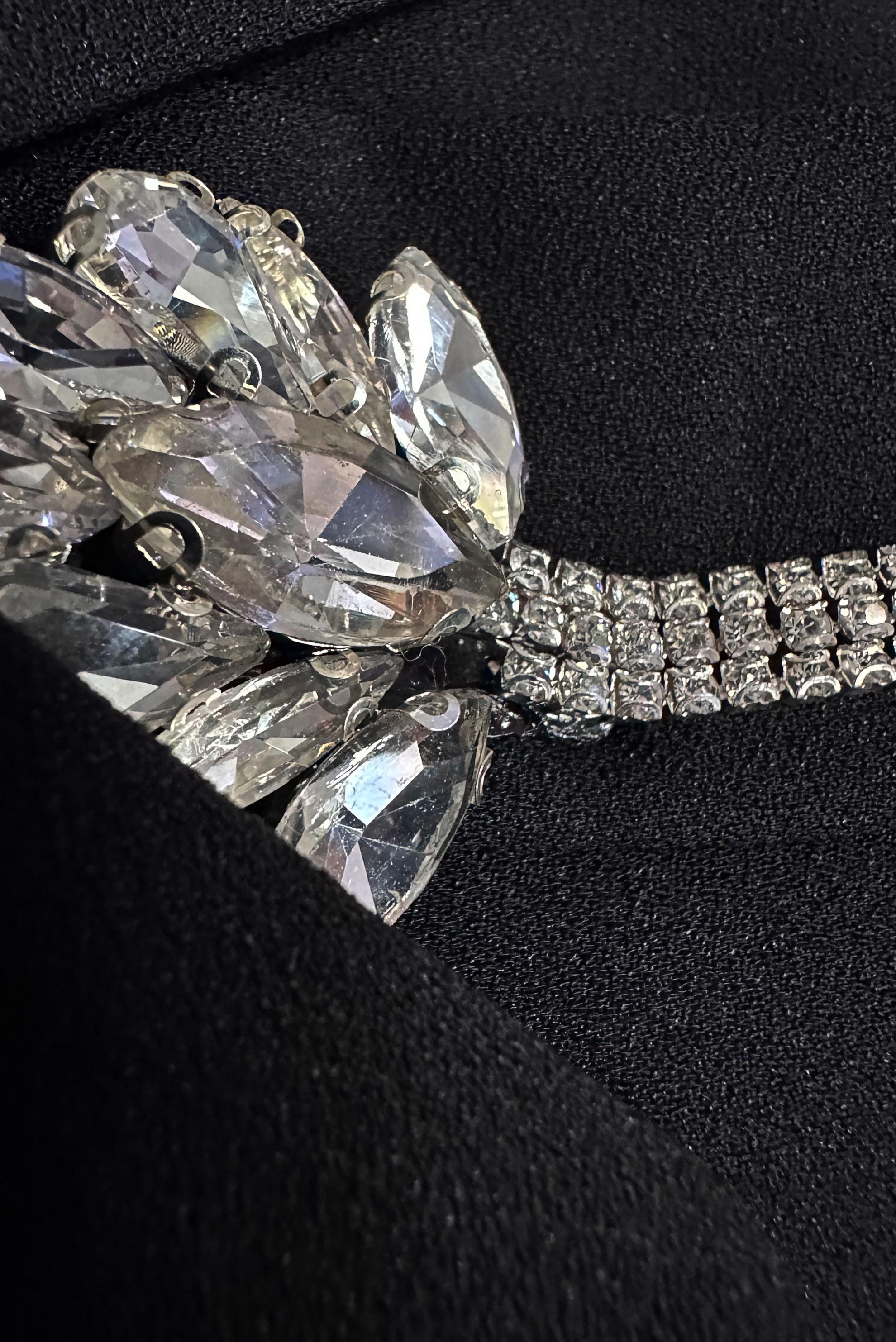 Tesettür giyim SİYAH TAŞ DETAYLI DÜZ TUNİK 43816