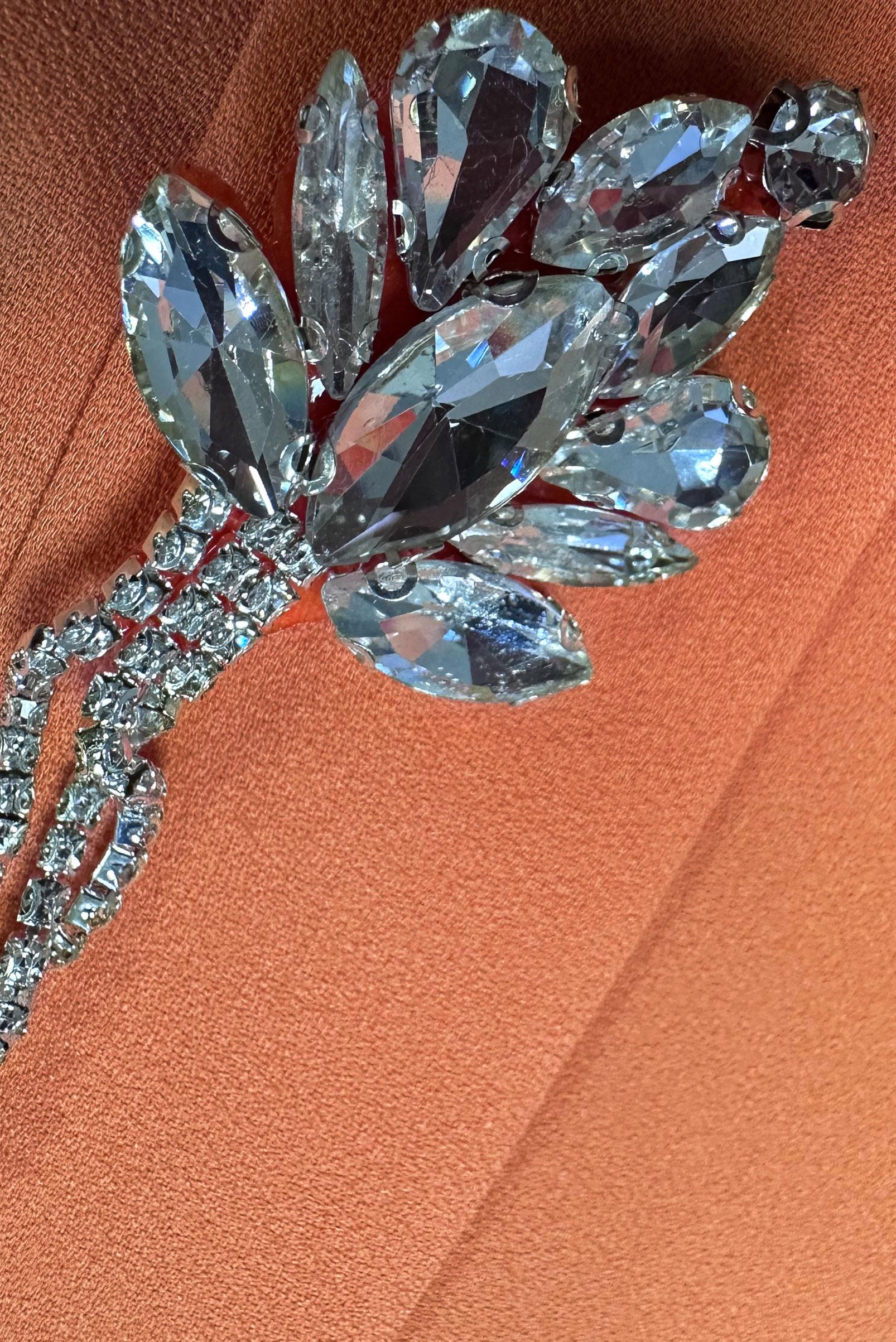 Tesettür giyim TURUNCU TAŞ DETAYLI DÜZ TUNİK 43816