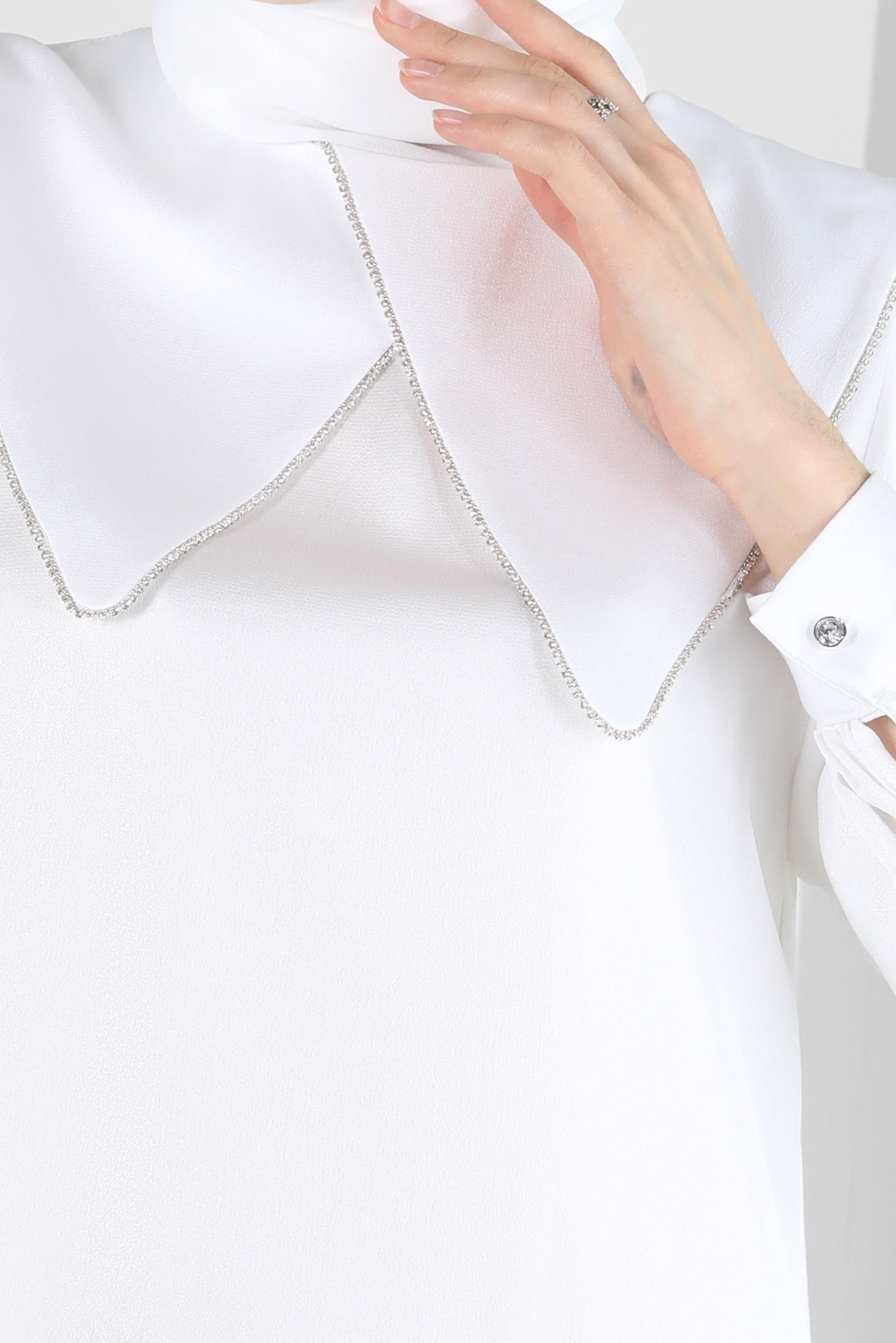 Tesettür giyim BEYAZ YAKA DETAYLI SİMLİ TUNİK 43818