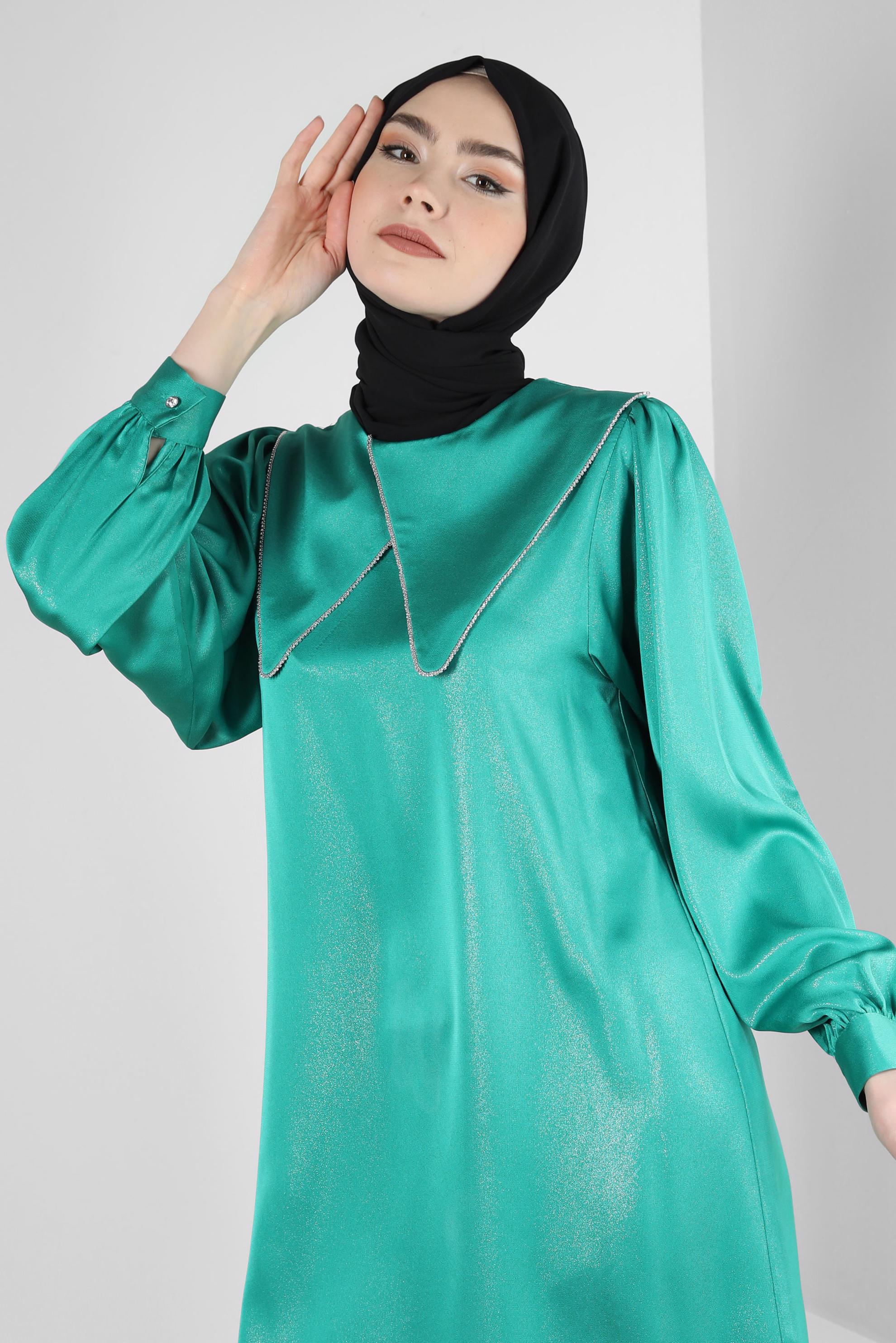 Tesettür giyim YEŞİL YAKA DETAYLI SİMLİ TUNİK 43818