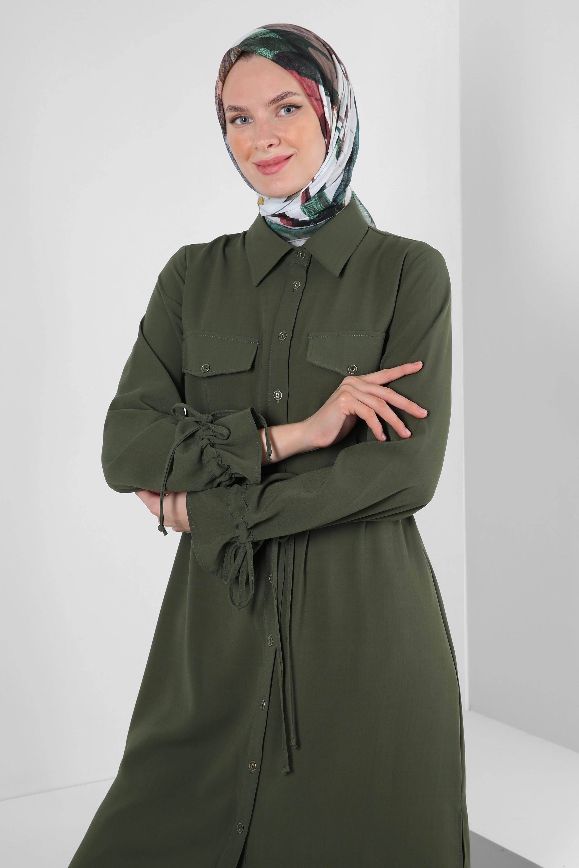 Tesettür giyim HAKİ MANŞETLERİ BÜZGÜLÜ DÜĞMELİ TUNİK 43831