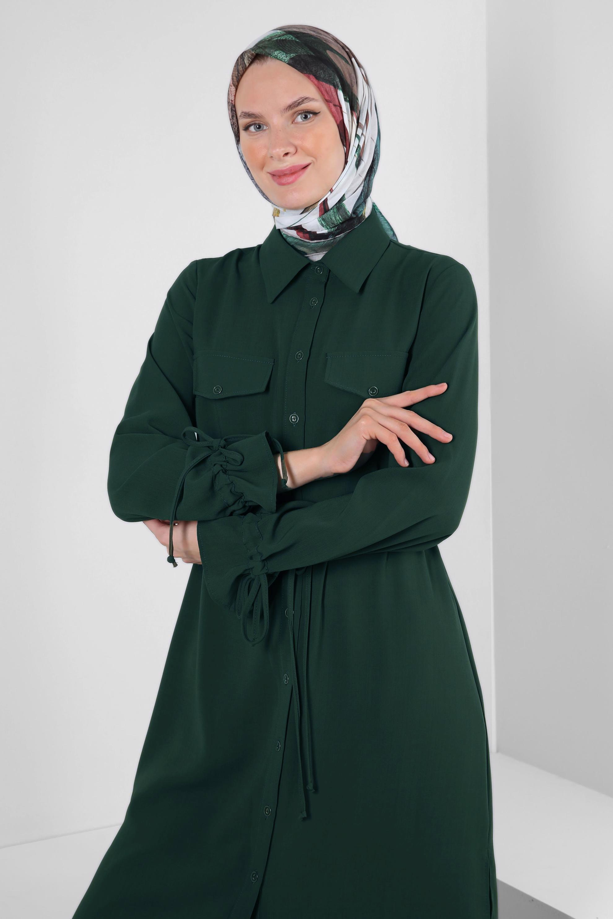 Tesettür giyim HAKİ MANŞETLERİ BÜZGÜLÜ DÜĞMELİ TUNİK 43831