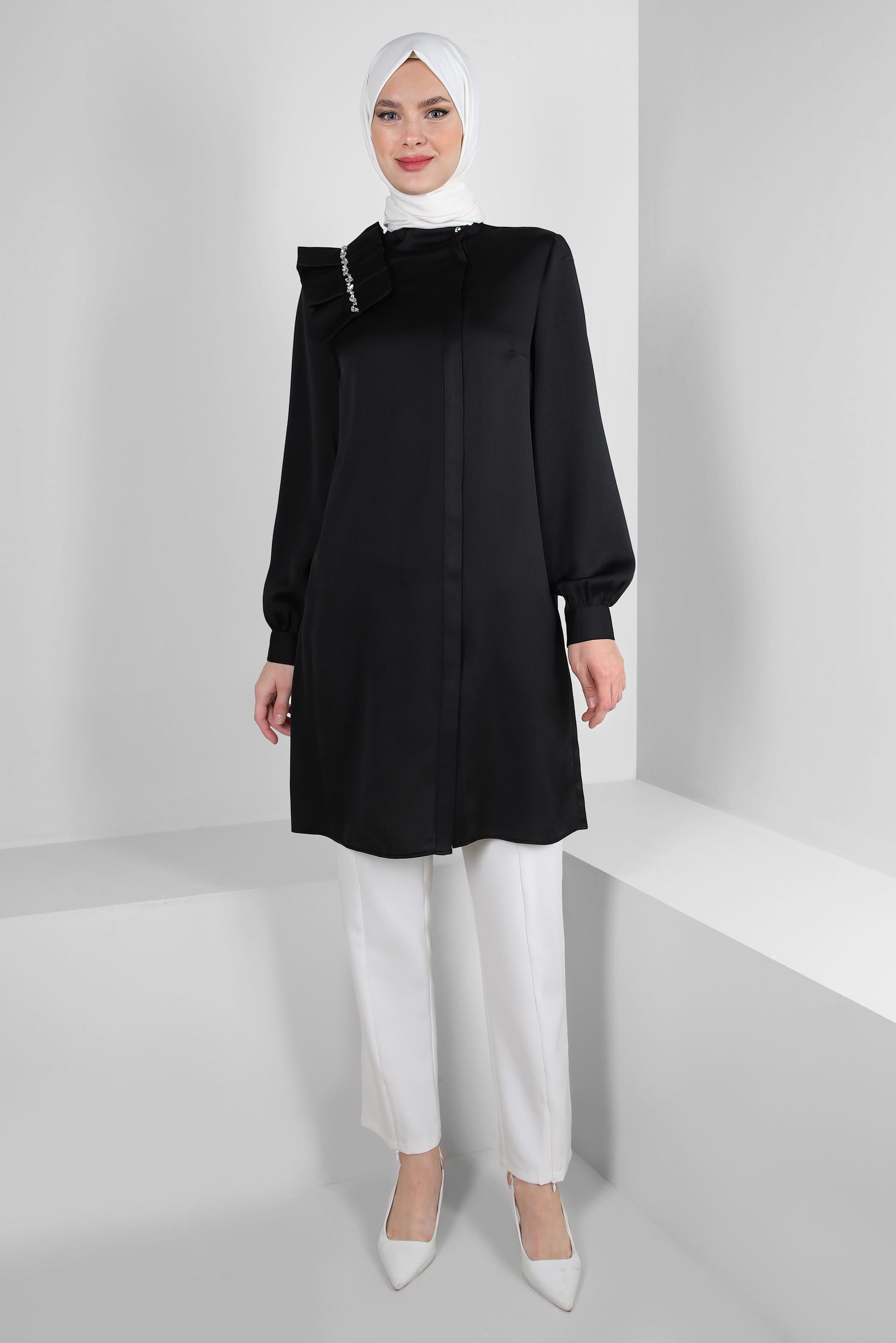 Tesettür giyim SİYAH FIRFIR DETAYLI TAŞLI SATEN TUNİK 43838
