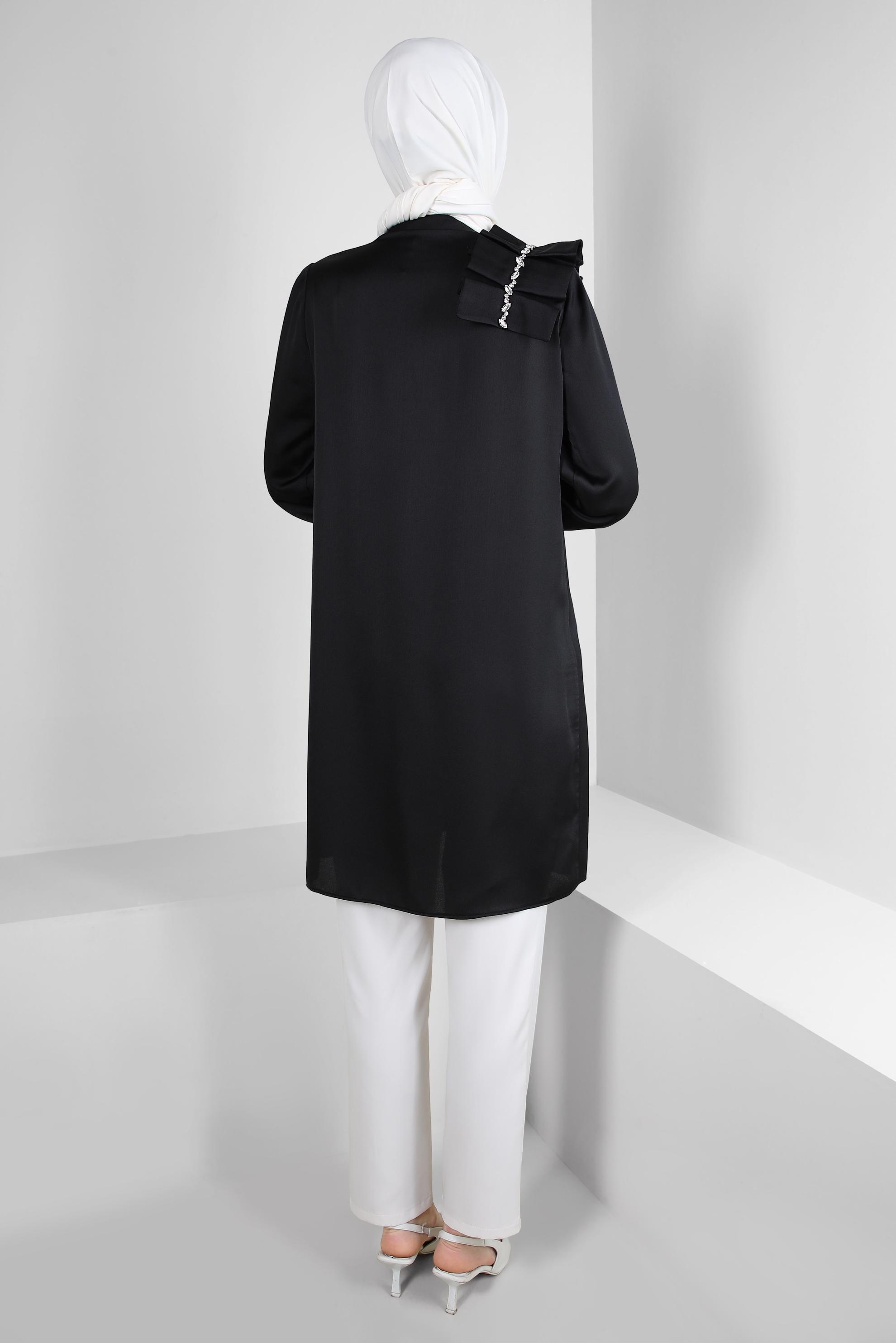 Tesettür giyim SİYAH FIRFIR DETAYLI TAŞLI SATEN TUNİK 43838