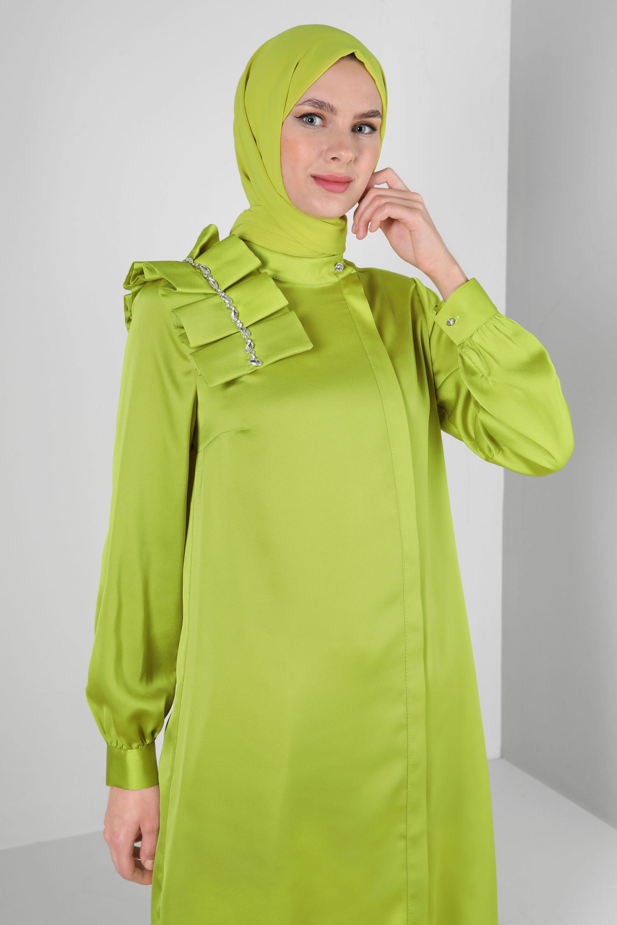 Tesettür giyim YEŞİL FIRFIR DETAYLI TAŞLI SATEN TUNİK 43838