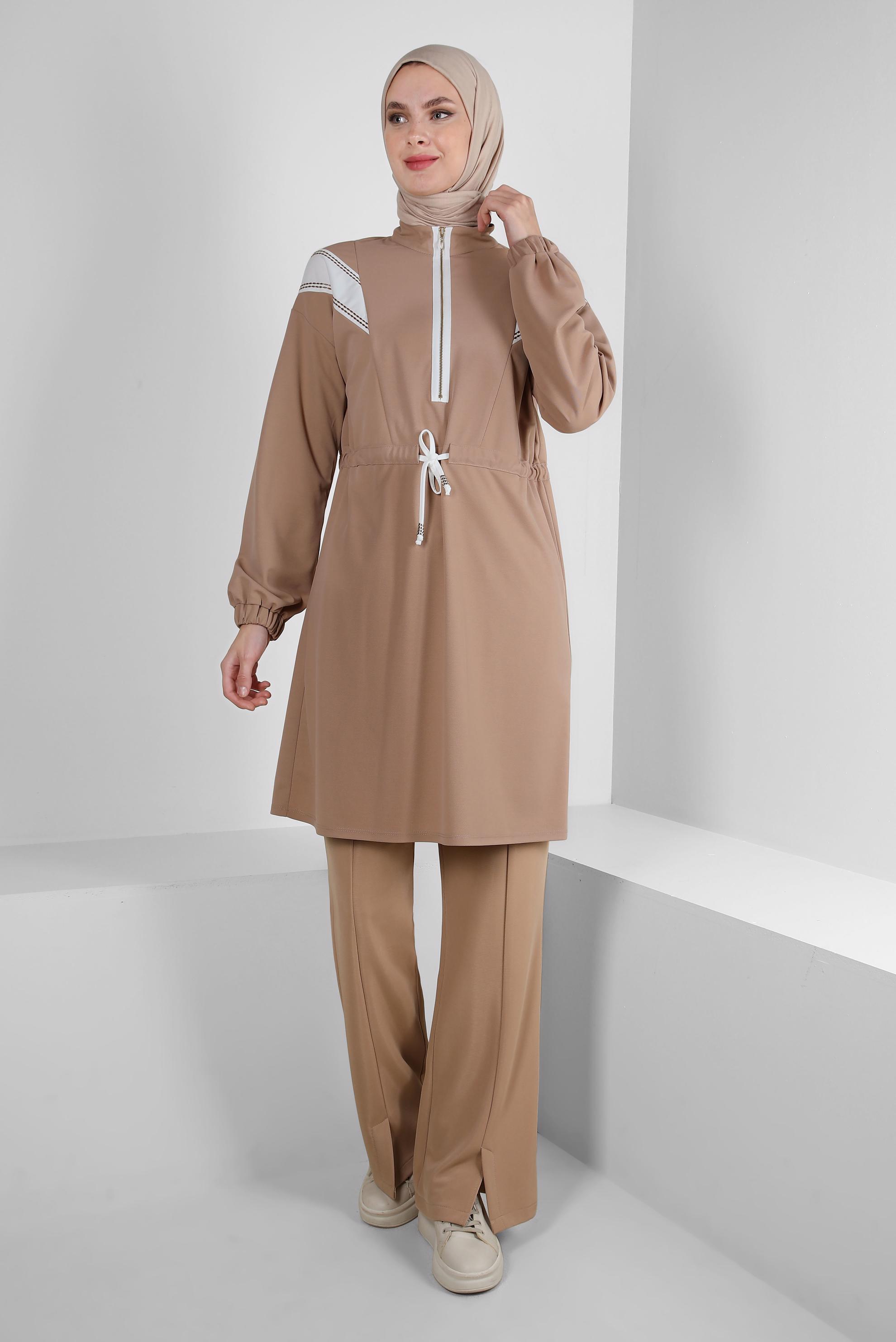 Tesettür giyim KAHVE ŞERİT DETAYLI BELİ BÜZGÜLÜ TUNİK 43840	