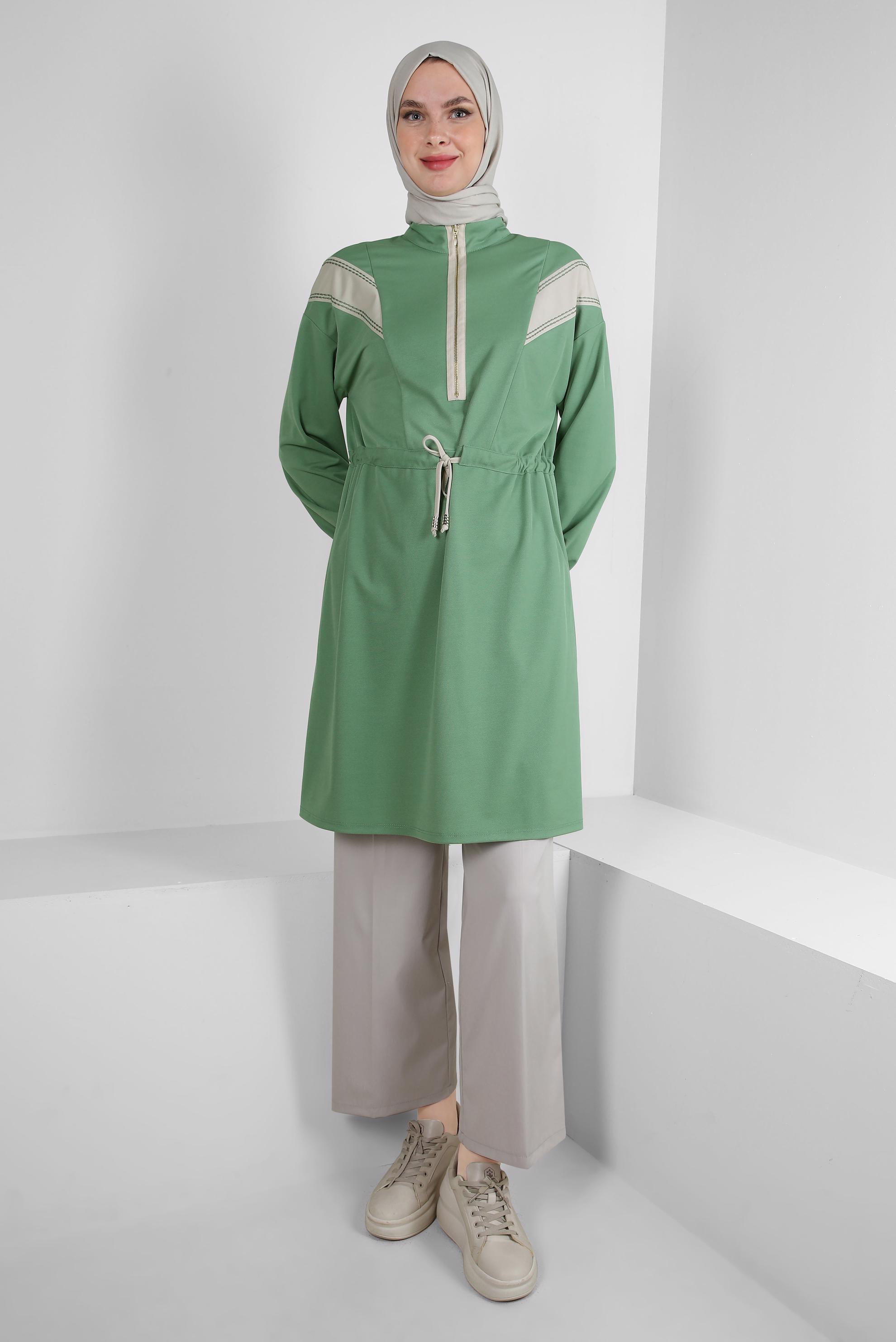 Tesettür giyim YEŞİL ŞERİT DETAYLI BELİ BÜZGÜLÜ TUNİK 43840	