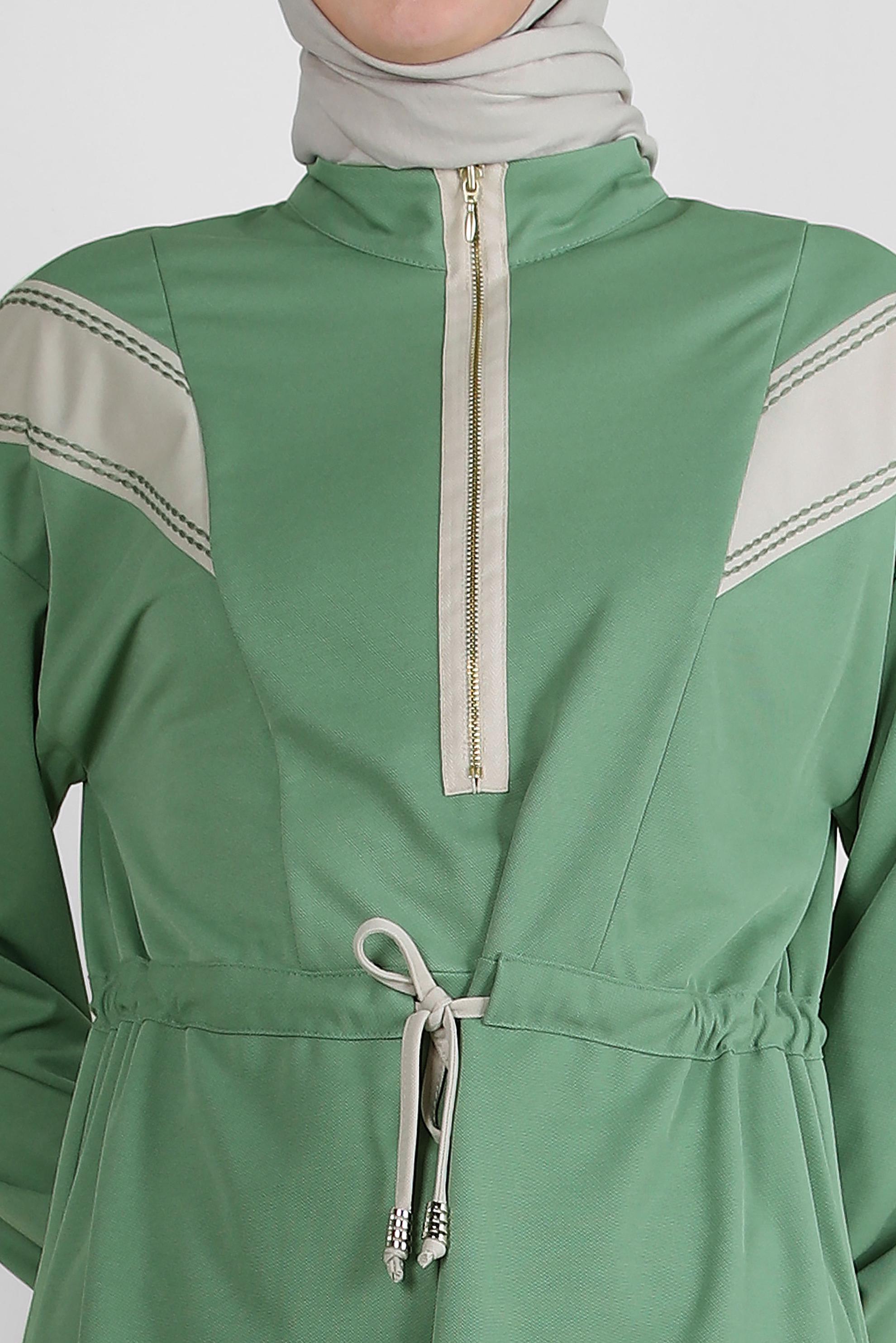 Tesettür giyim YEŞİL ŞERİT DETAYLI BELİ BÜZGÜLÜ TUNİK 43840	