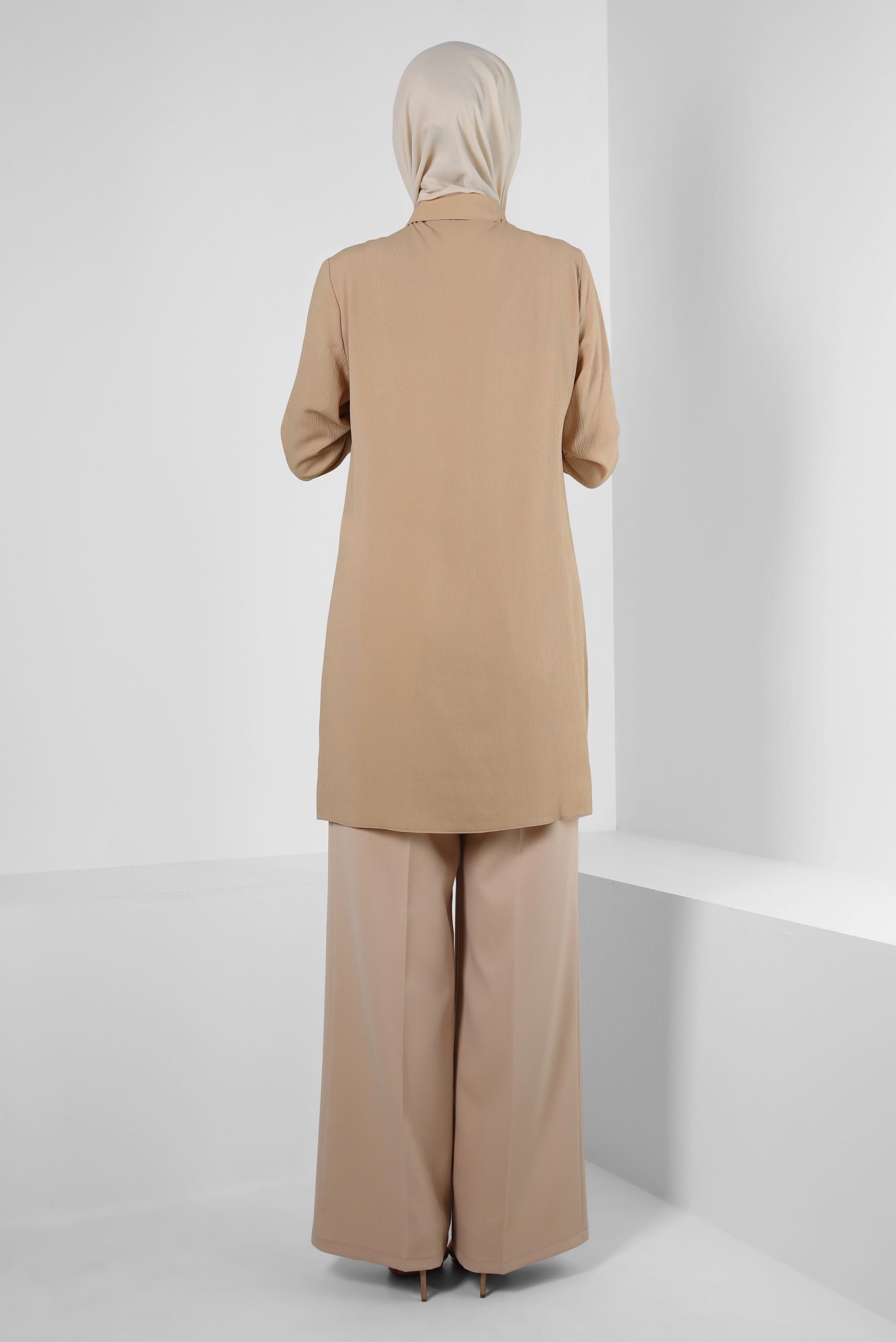 Tesettür giyim BEJ GÖMLEK YAKA DÜĞMELİ TUNİK 43855