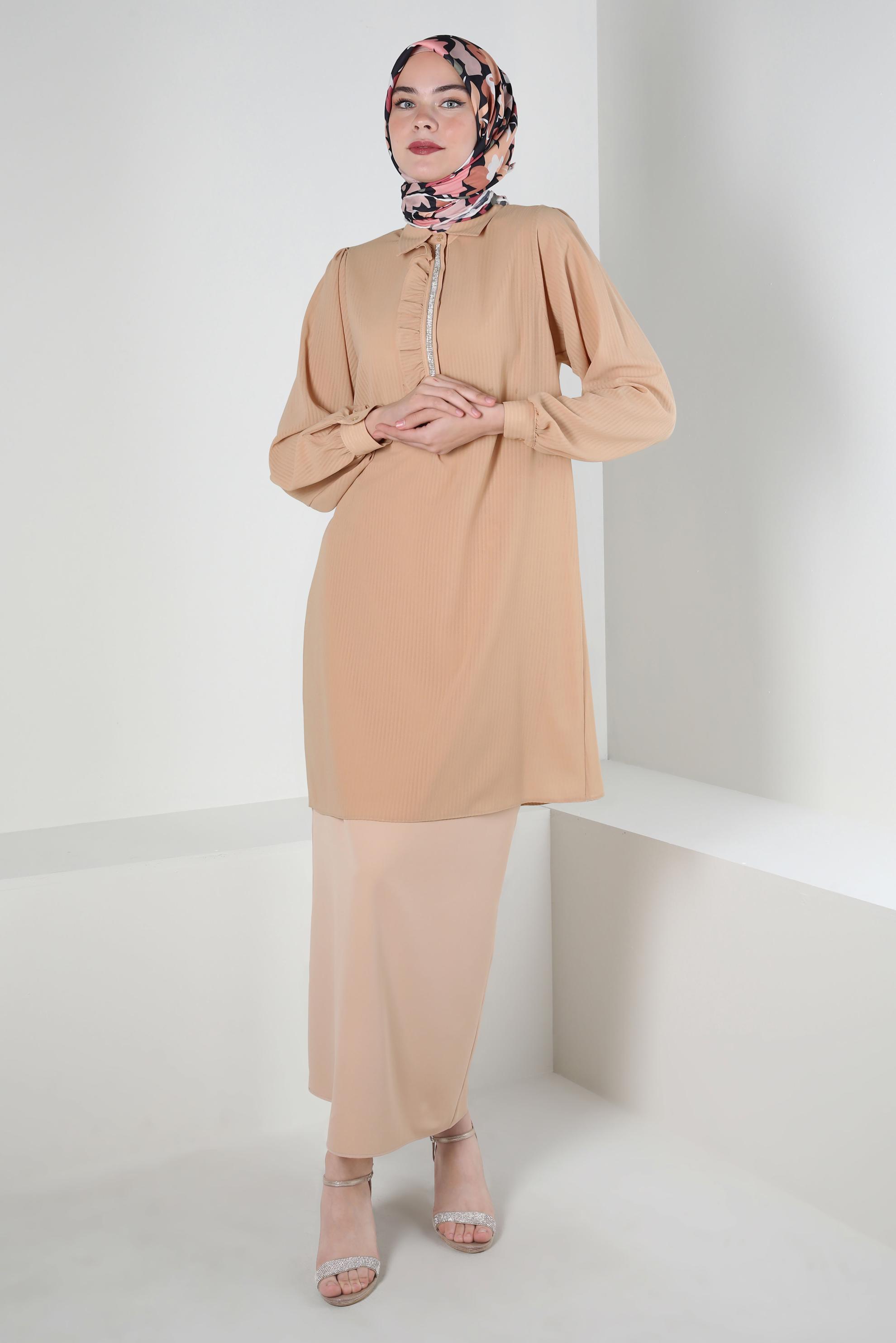 Tesettür giyim BEJ TAŞ ŞERİTLİ FIRFIR DETAYLI TUNİK 43856