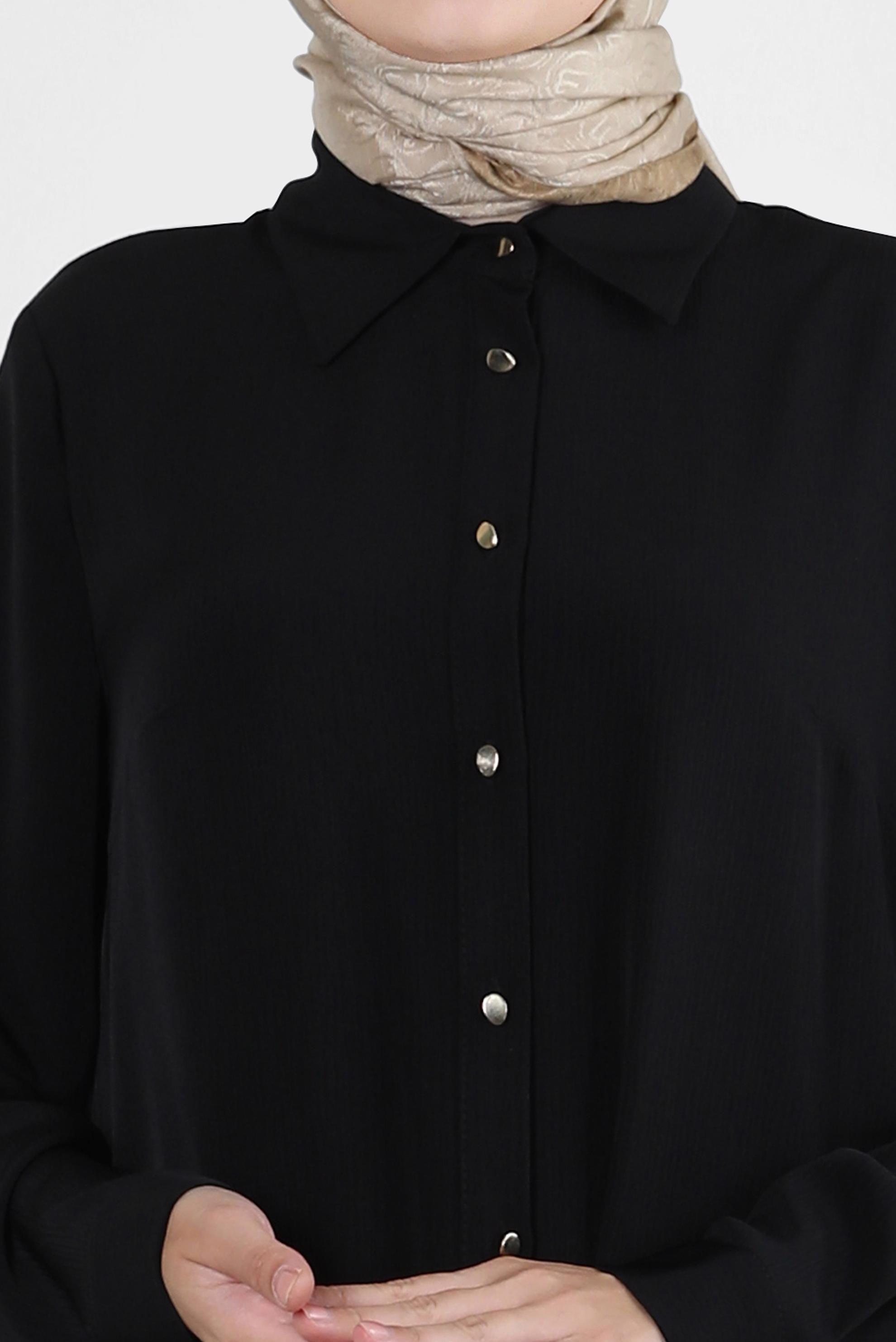 Tesettür giyim SİYAH DÜĞMELİ BAĞCIK DETAYLI TUNİK 43859