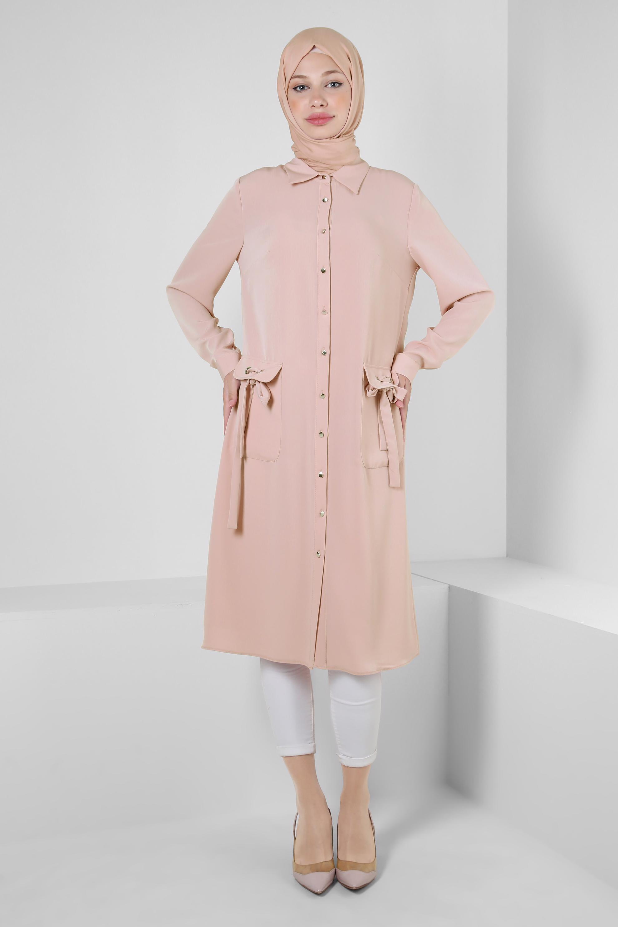 Tesettür giyim PUDRA DÜĞMELİ BAĞCIK DETAYLI TUNİK 43859