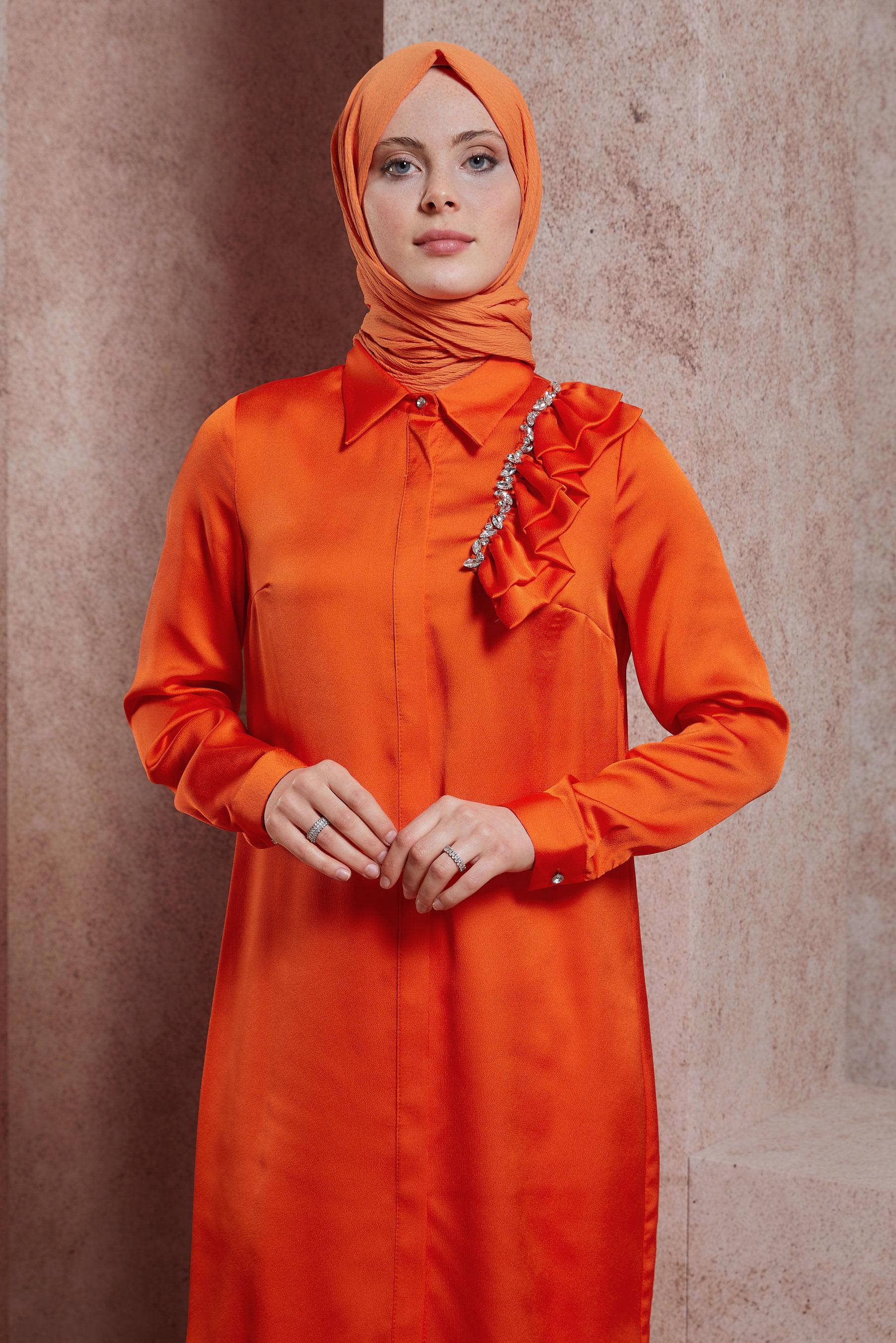 Tesettür giyim TURUNCU FIRFIR DETAYLI SATEN TUNİK 43868