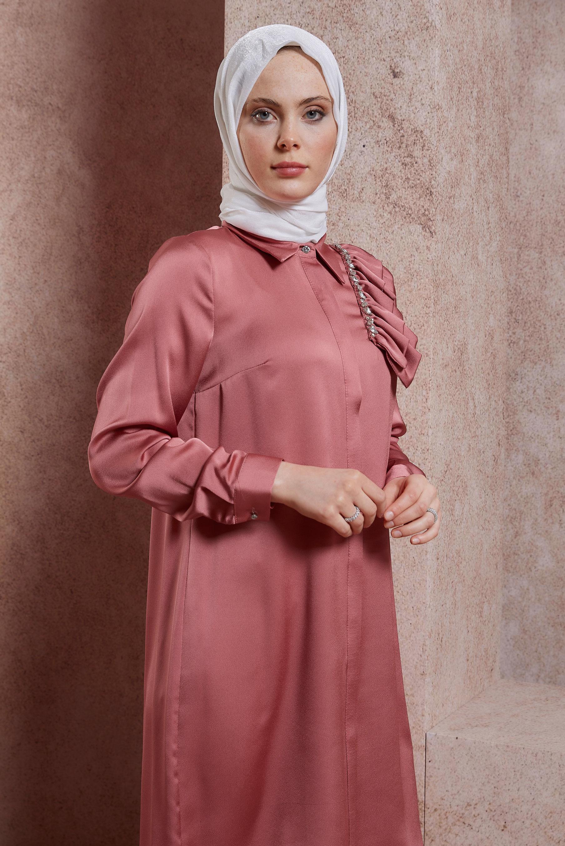 Tesettür giyim PEMBE FIRFIR DETAYLI SATEN TUNİK 43868