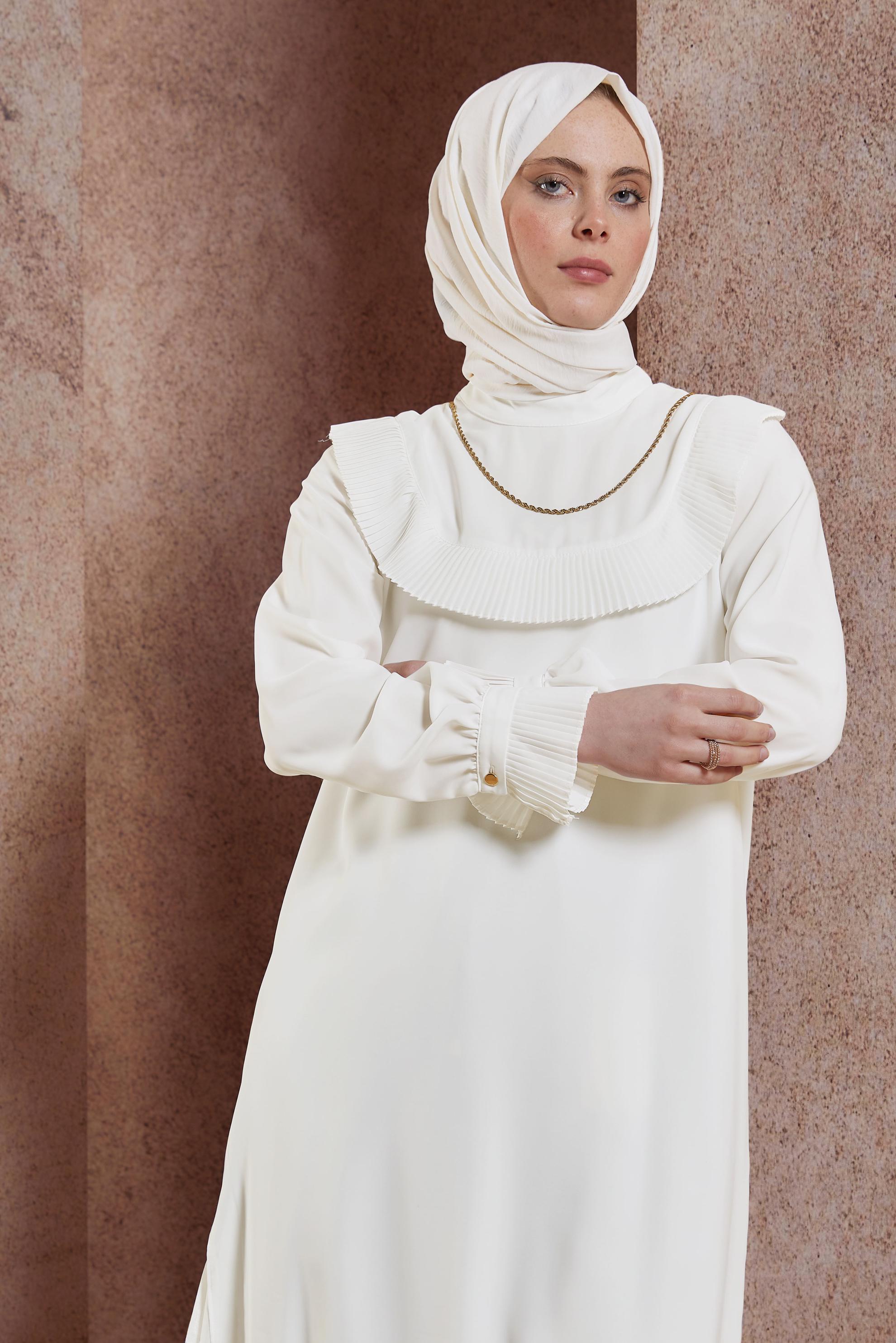 Tesettür giyim BEYAZ PİLİSE DETAYLI TUNİK 43889