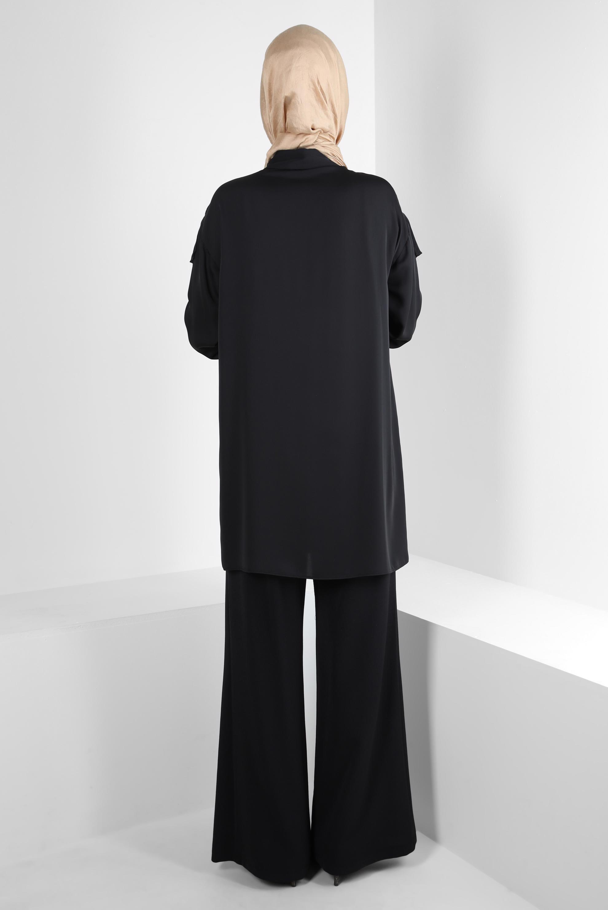 Tesettür giyim SİYAH MANŞETLERİ DÜĞMELİ FIRFIR DETAYLI TUNİK 43895