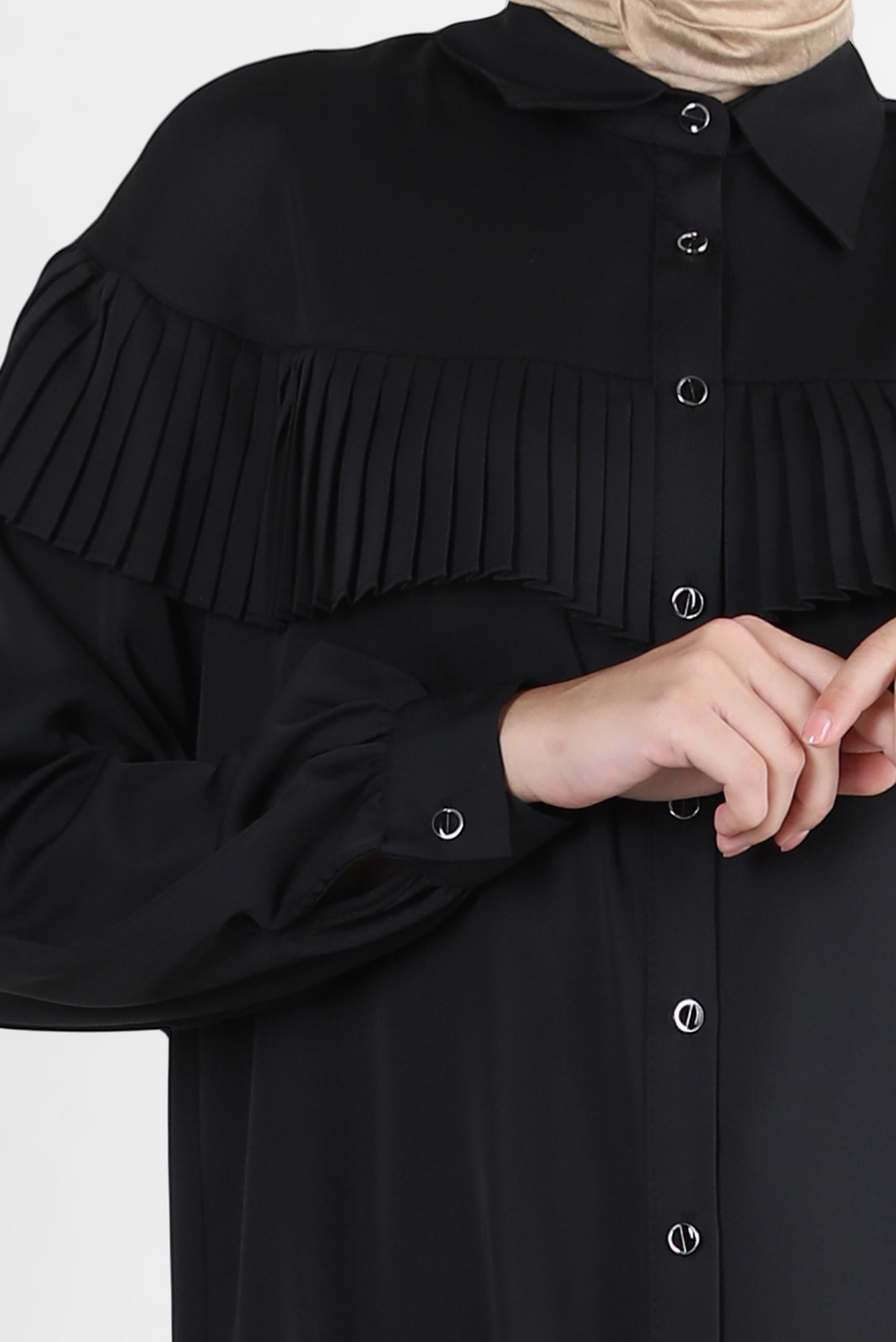 Tesettür giyim SİYAH MANŞETLERİ DÜĞMELİ FIRFIR DETAYLI TUNİK 43895