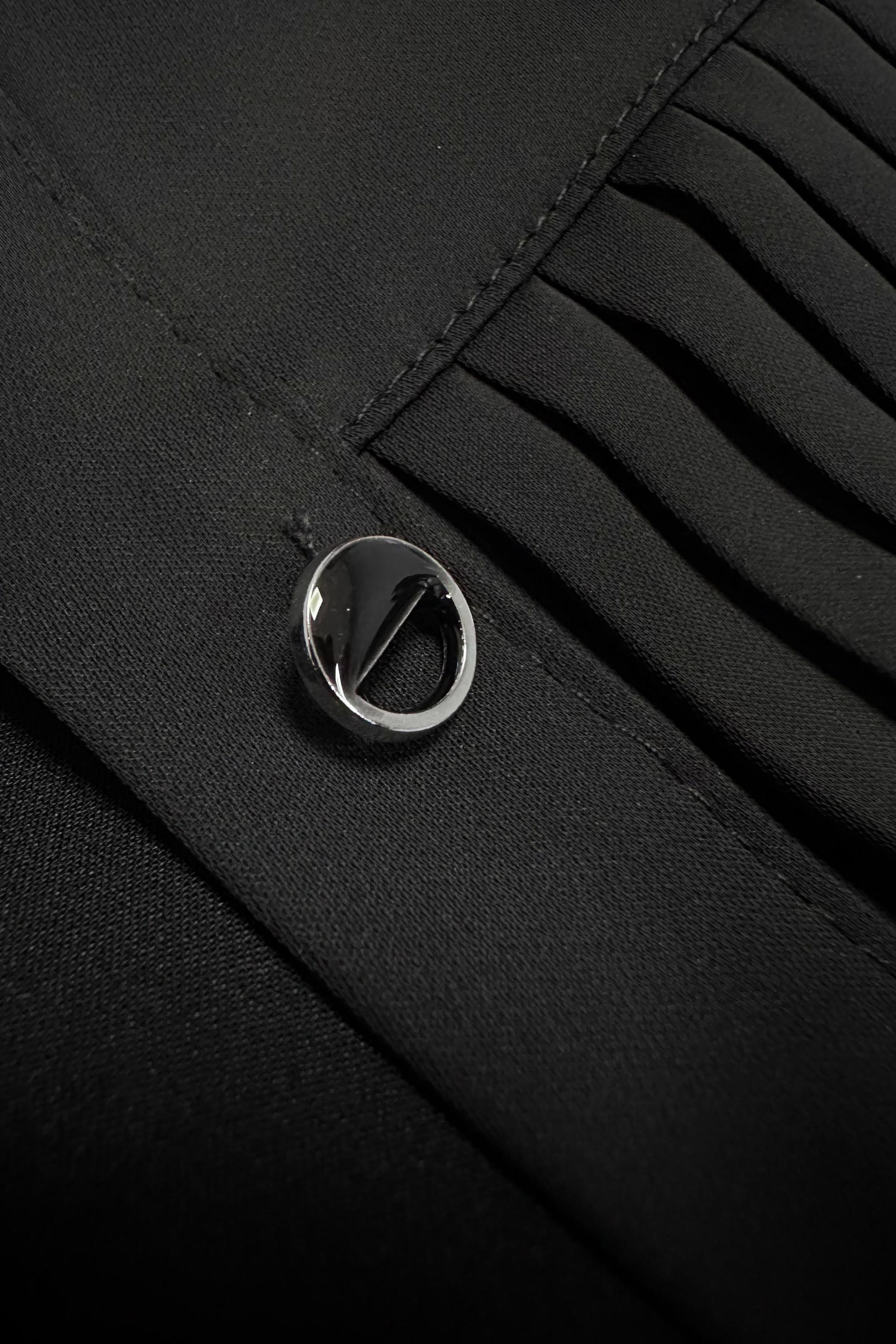 Tesettür giyim SİYAH MANŞETLERİ DÜĞMELİ FIRFIR DETAYLI TUNİK 43895