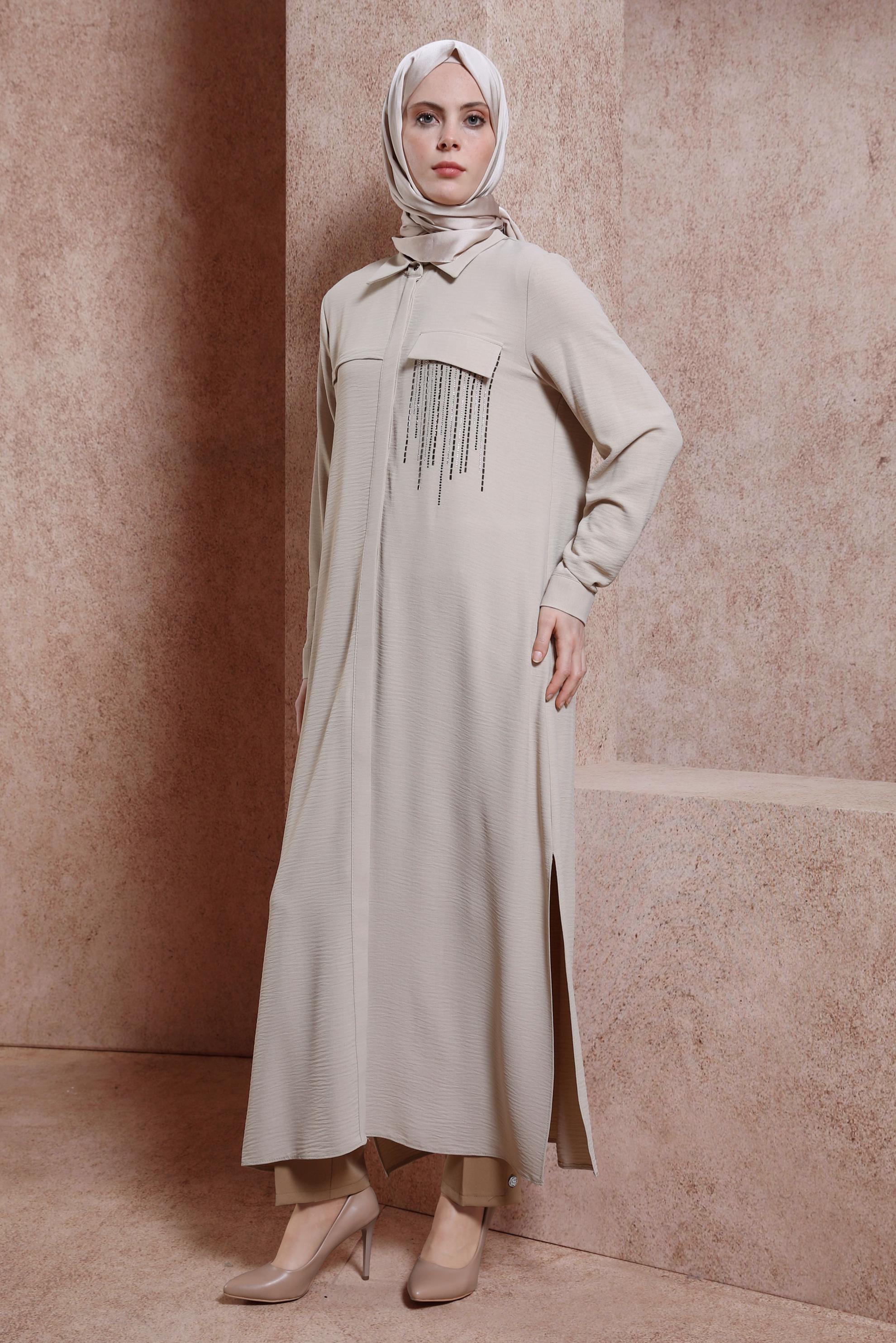 Tesettür giyim BEJ TAŞ DETAYLI UZUN TUNİK 43906