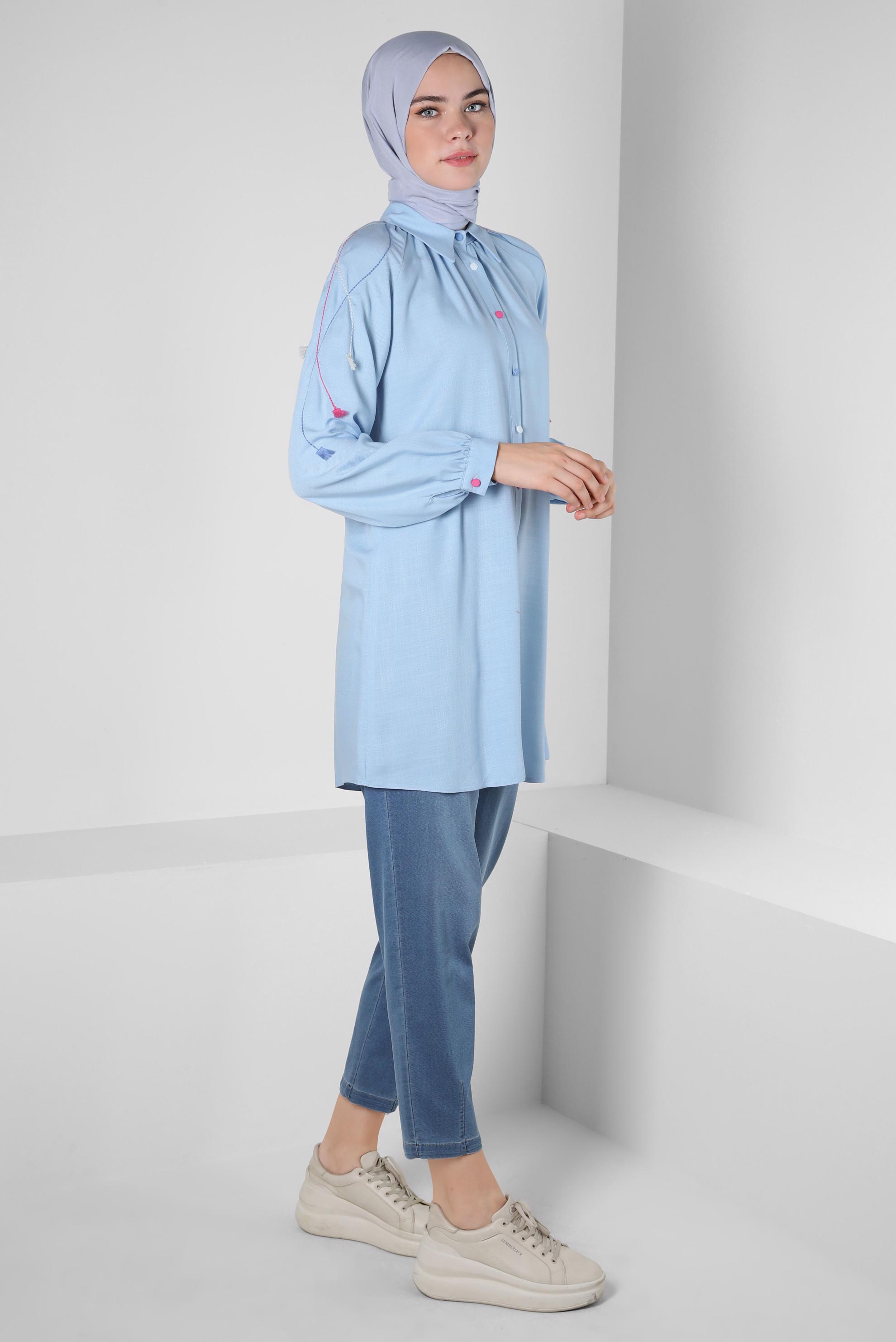 Tesettür giyim MAVİ PÜSKÜL DETAYLI DÜĞMELİ TUNİK 43913