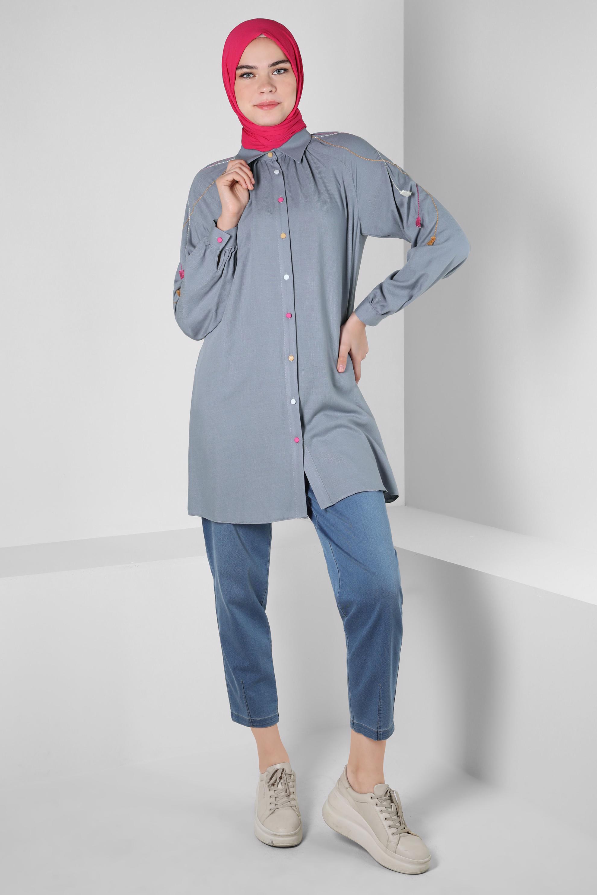 Tesettür giyim GRİ PÜSKÜL DETAYLI DÜĞMELİ TUNİK 43913