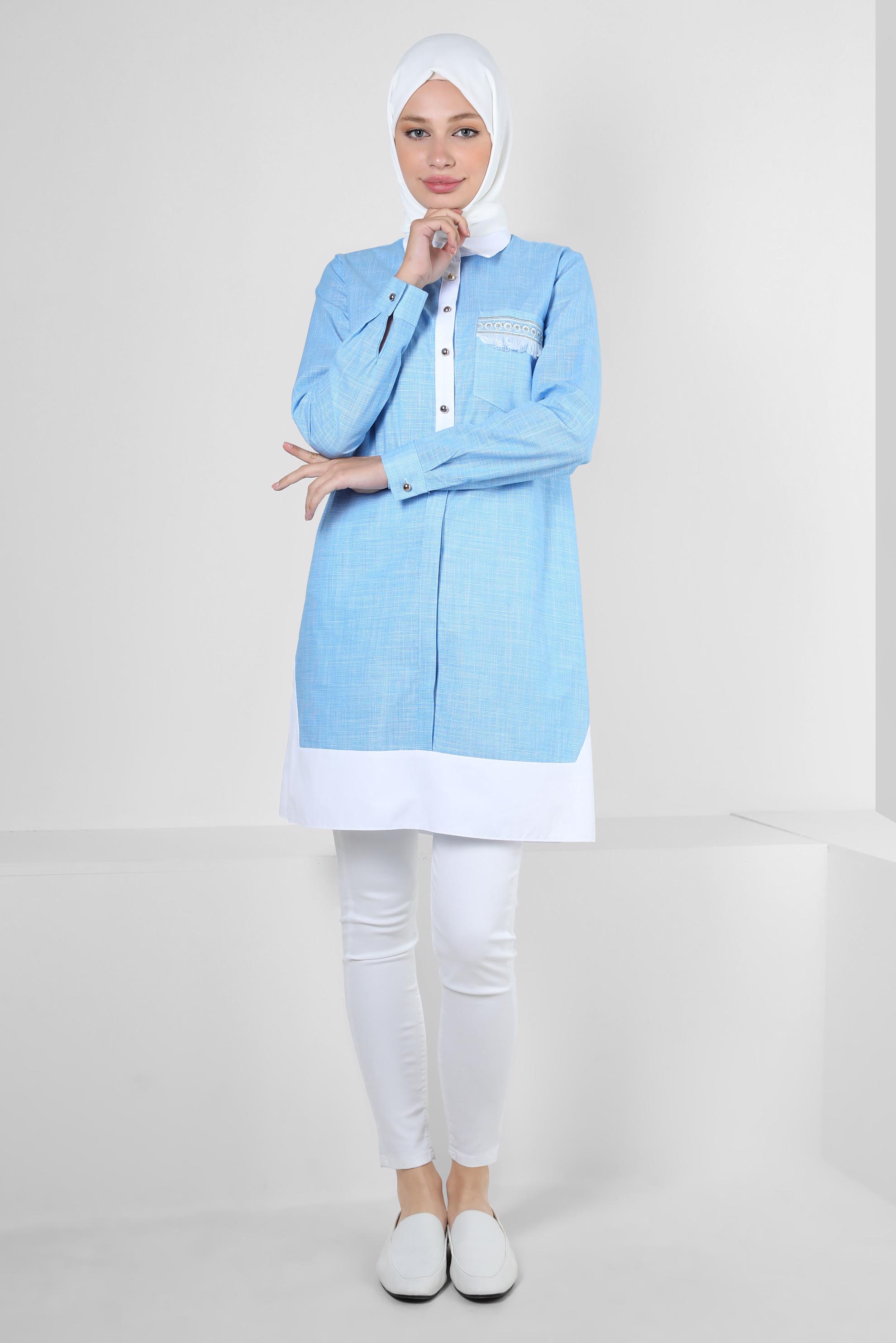 Tesettür giyim MAVİ İŞLEME DETAYLI DÜĞMELİ TUNİK 43915