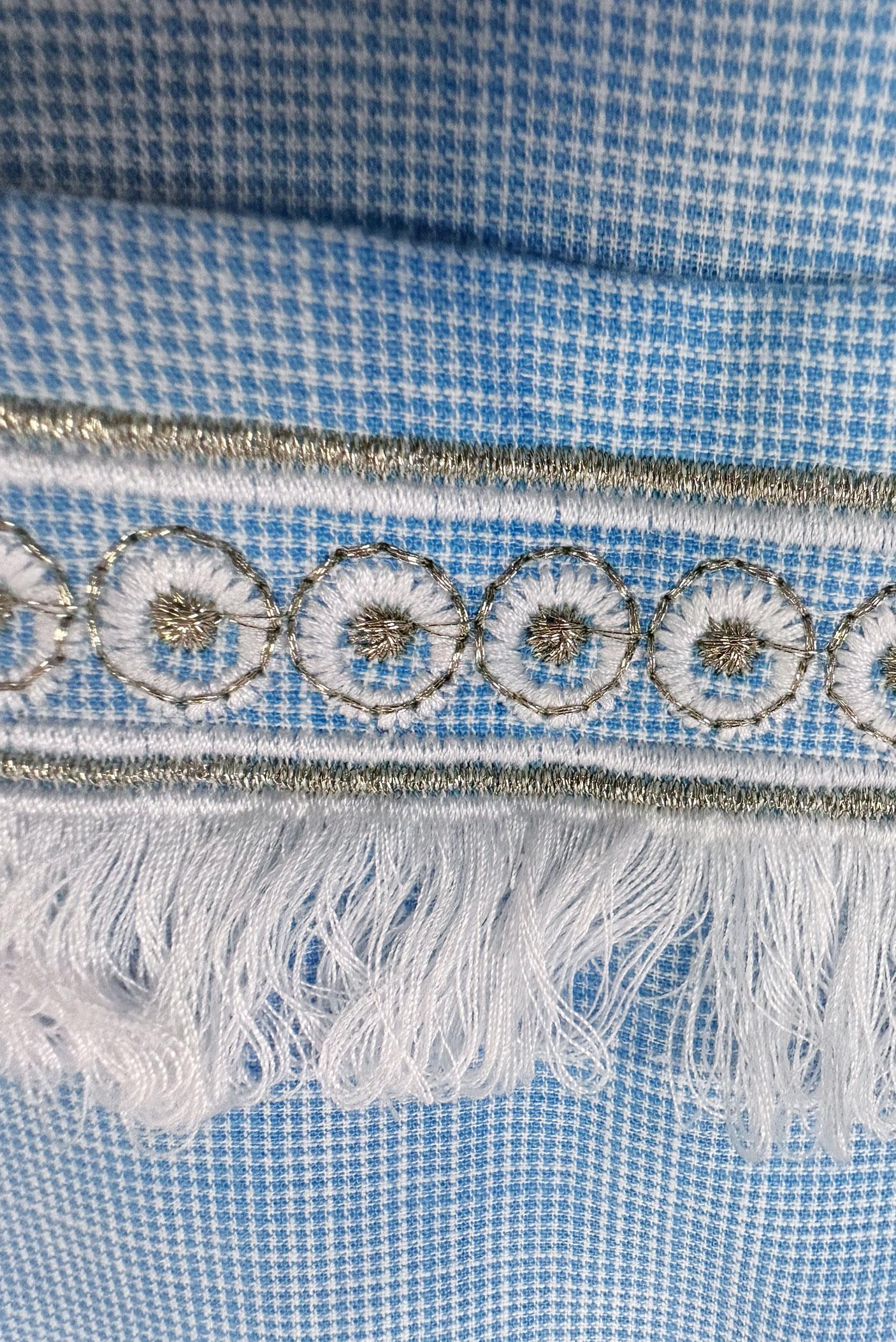 Tesettür giyim MAVİ İŞLEME DETAYLI DÜĞMELİ TUNİK 43915