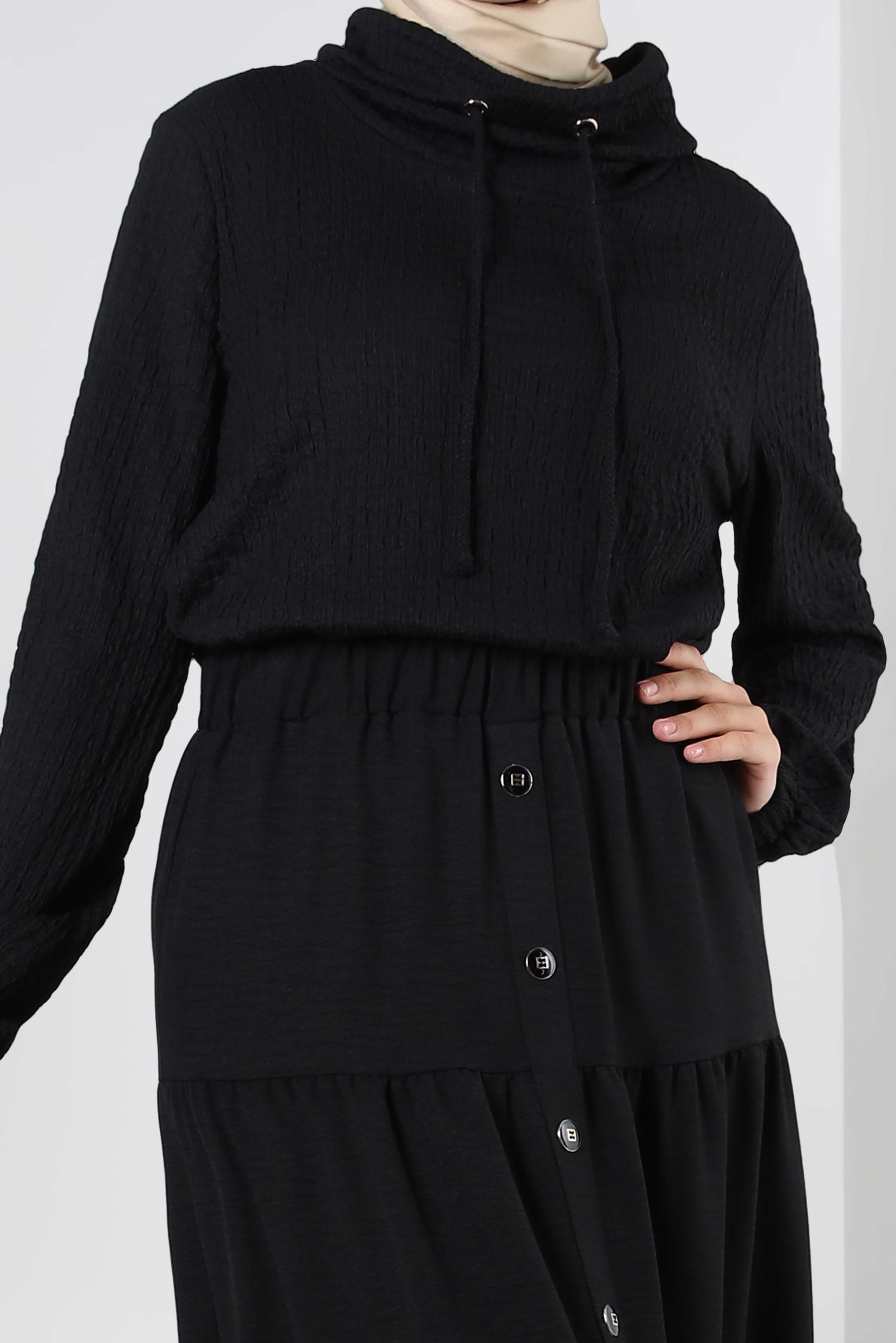 Tesettür giyim SİYAH YAKASI BAĞLAMA DETAYLI MANŞETLERİ LASTİKLİ TUNİK 43931