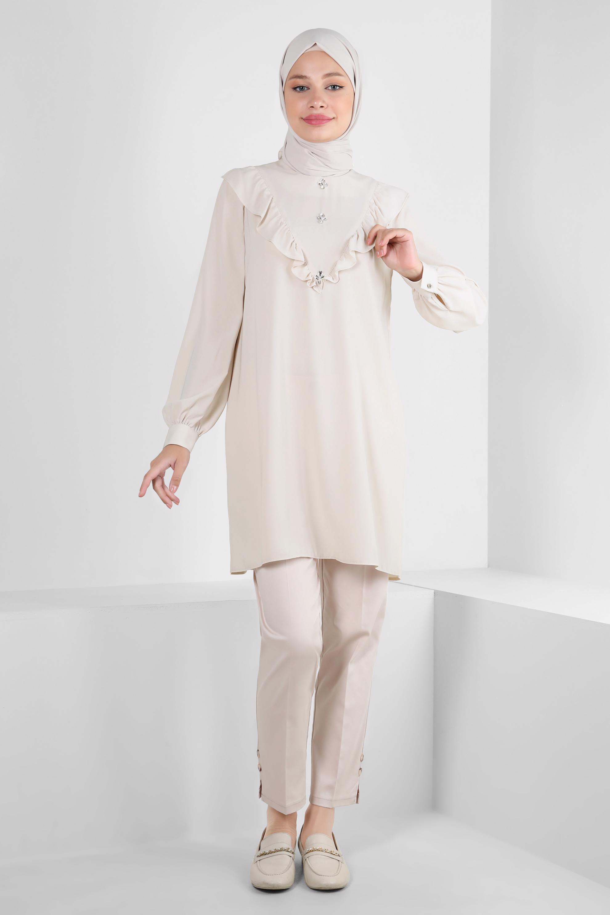 Tesettür giyim BEJ FIRFIR DETAYLI TAŞLI TUNİK 43772