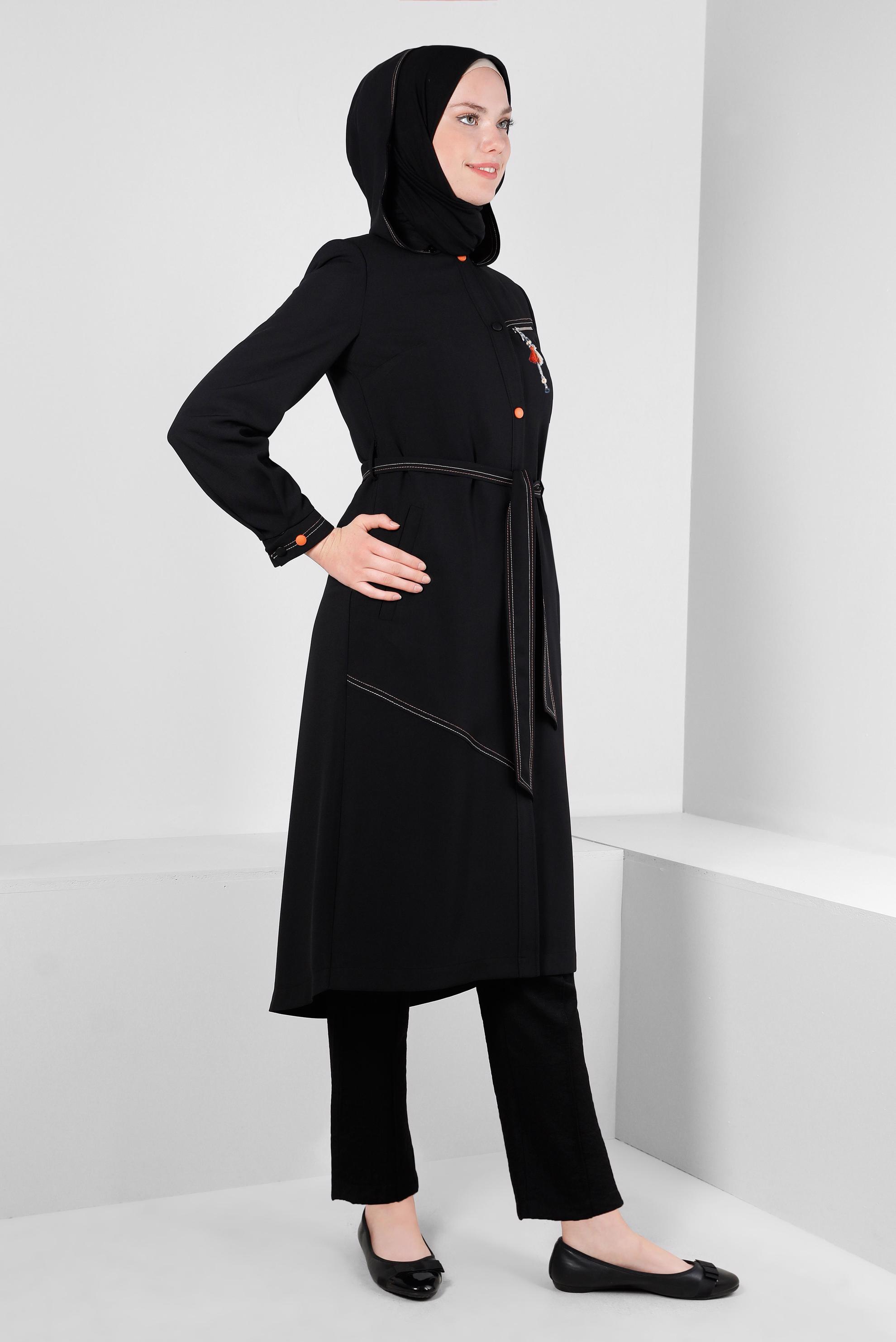 Tesettür giyim SİYAH ÇIKARILABİLİR KAPÜŞONLU KUŞAKLI TRENÇKOT 10708