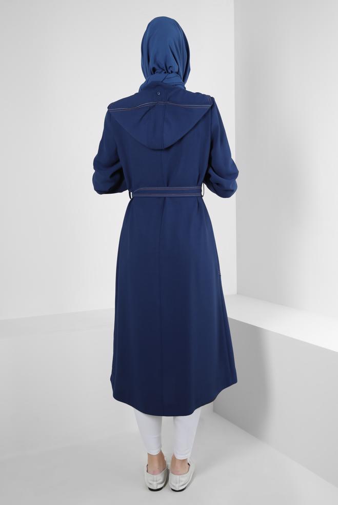 Tesettür giyim LACİVERT ÇIKARILABİLİR KAPÜŞONLU KUŞAKLI TRENÇKOT 10708 - ALVİNA