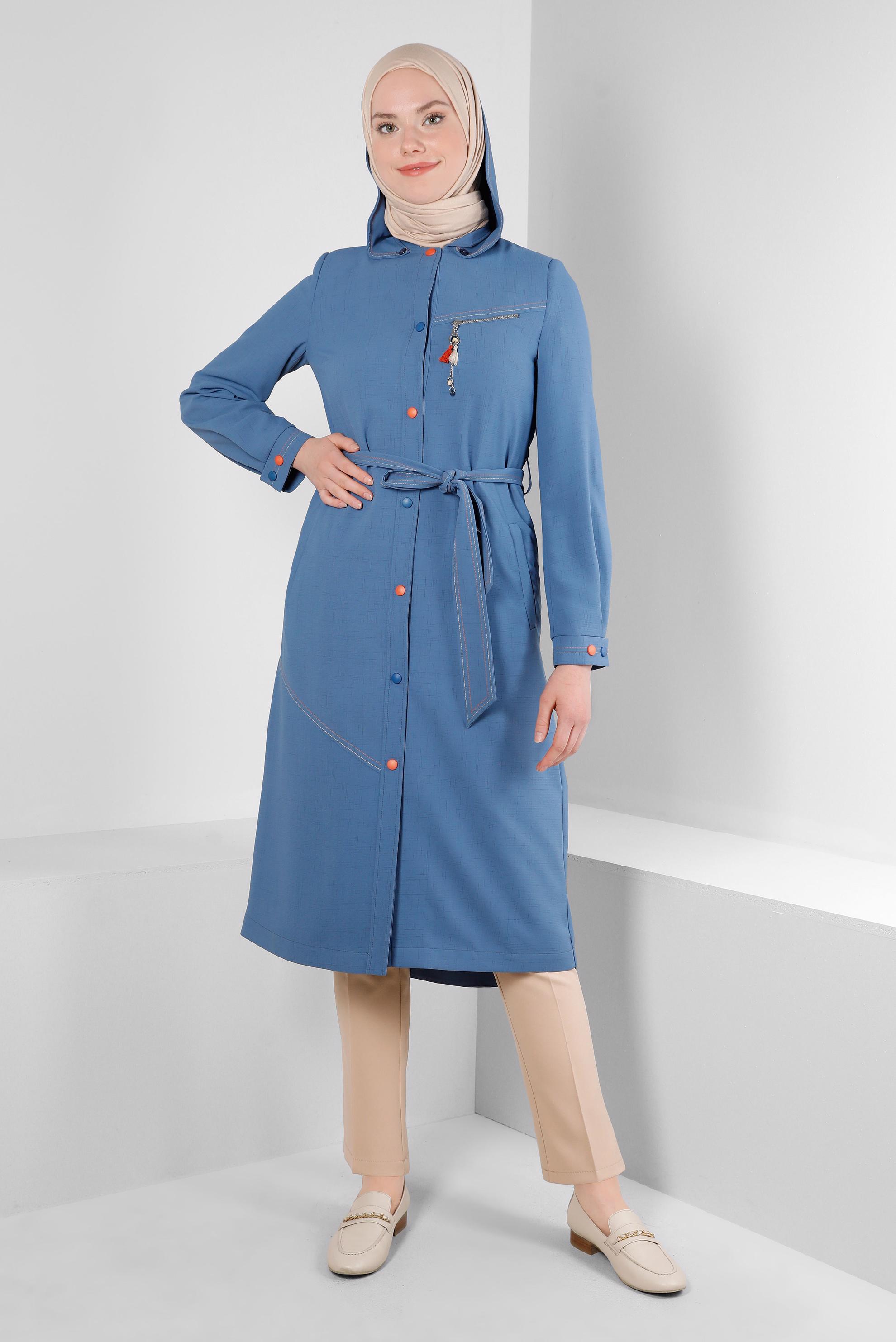 Tesettür giyim LACİVERT ÇIKARILABİLİR KAPÜŞONLU KUŞAKLI TRENÇKOT 10708