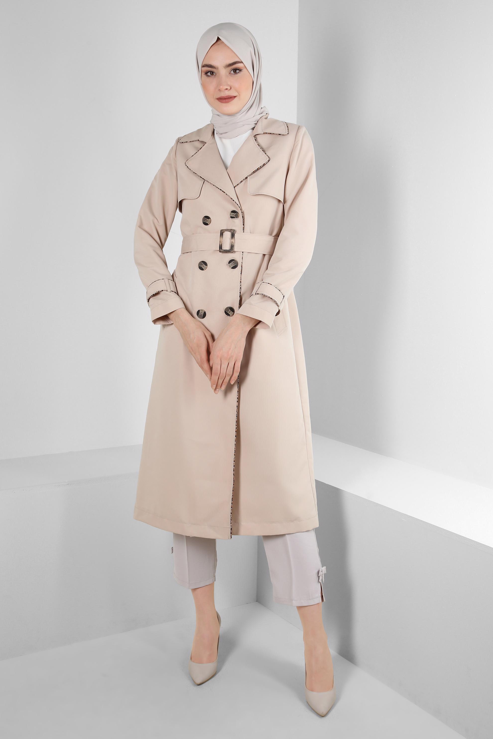 Tesettür giyim BEJ KRUVAZE YAKA KEMERLİ TRENÇKOT 10716