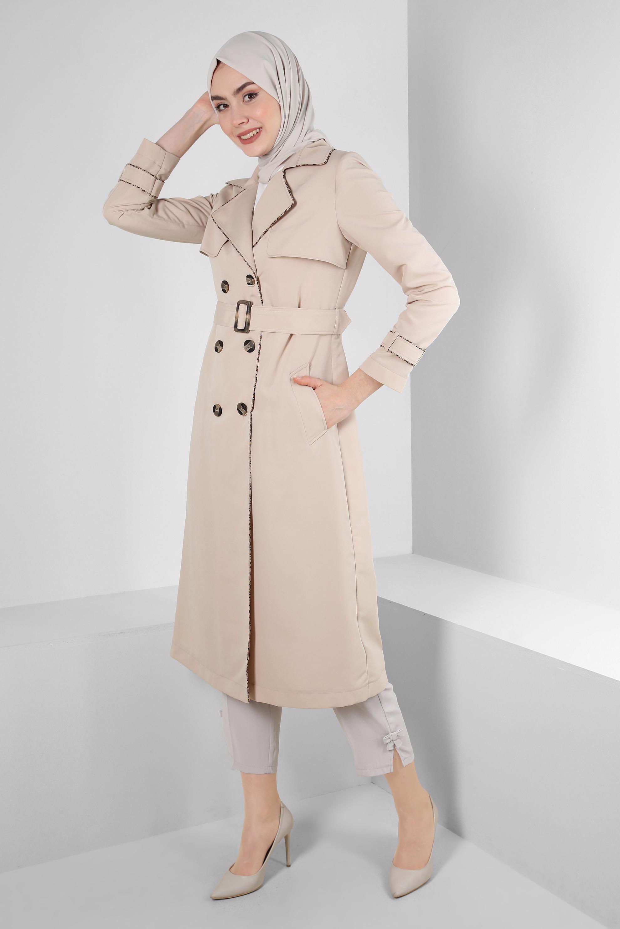 Tesettür giyim BEJ KRUVAZE YAKA KEMERLİ TRENÇKOT 10716