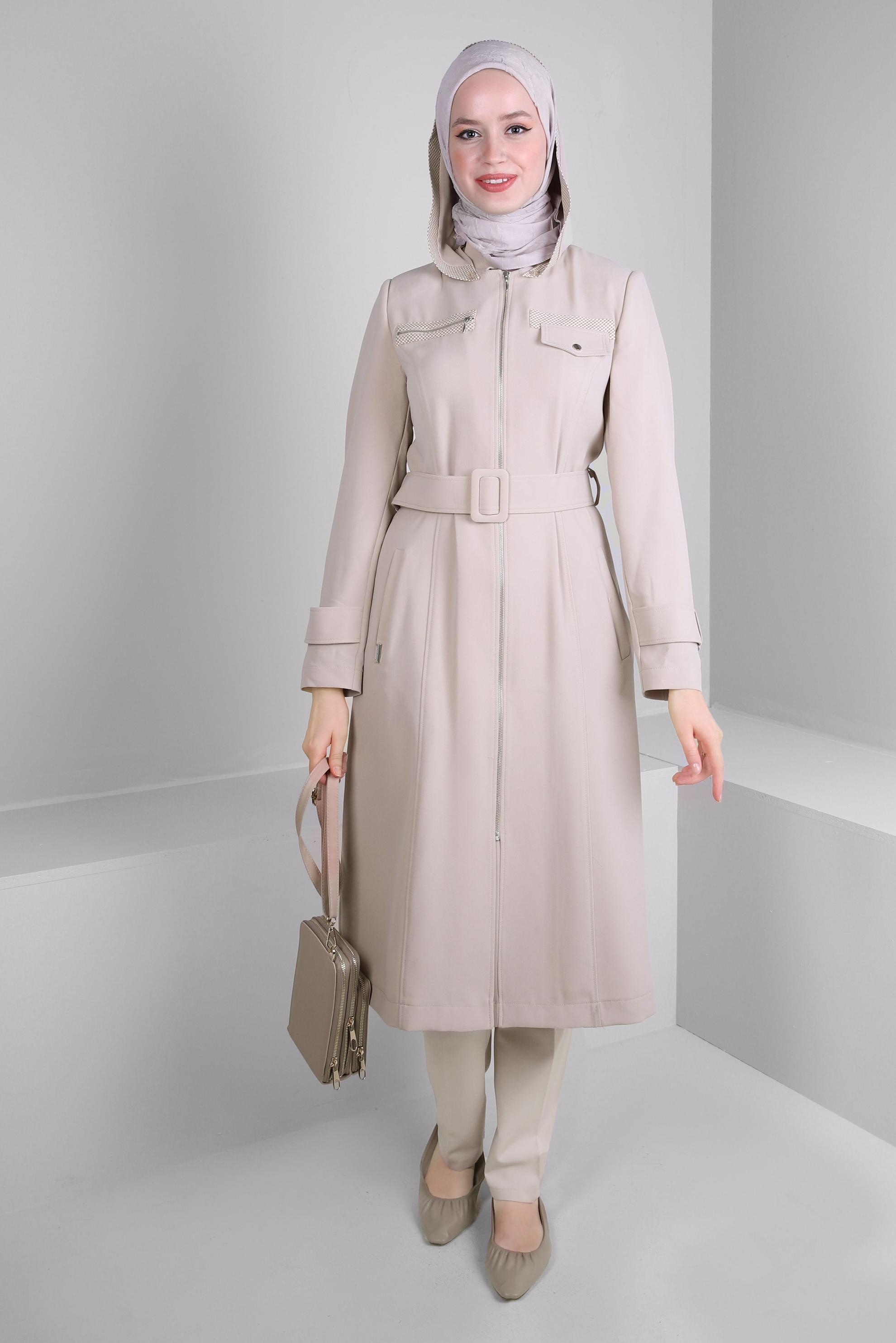 Tesettür giyim BEJ ÇIKARILABİLİR KAPÜŞONLU KEMERLİ TRENÇKOT 10718
