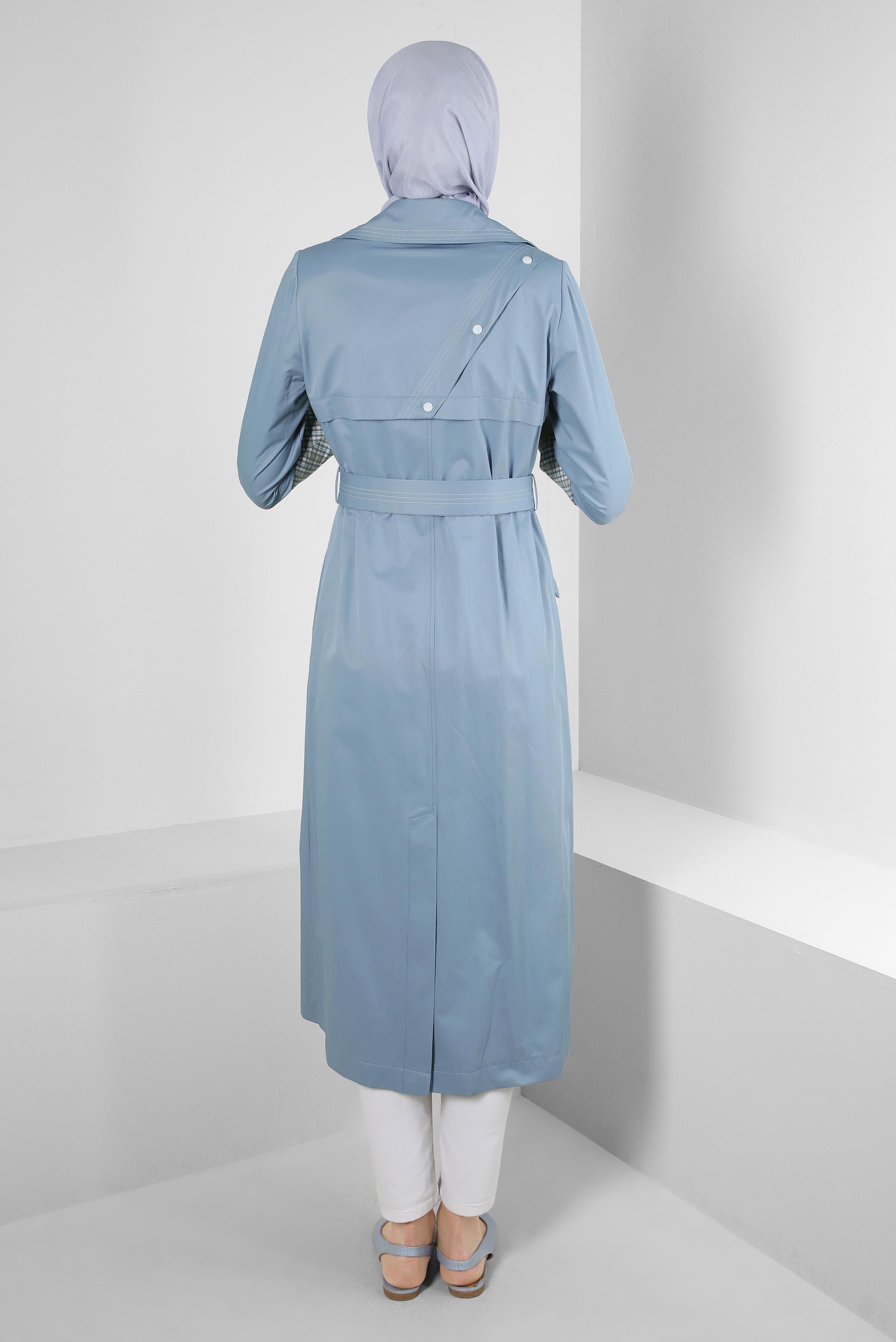 Tesettür giyim MAVİ EKOSE DETAYLI KEMERLİ ÇITÇITLI TRENÇKOT 10743