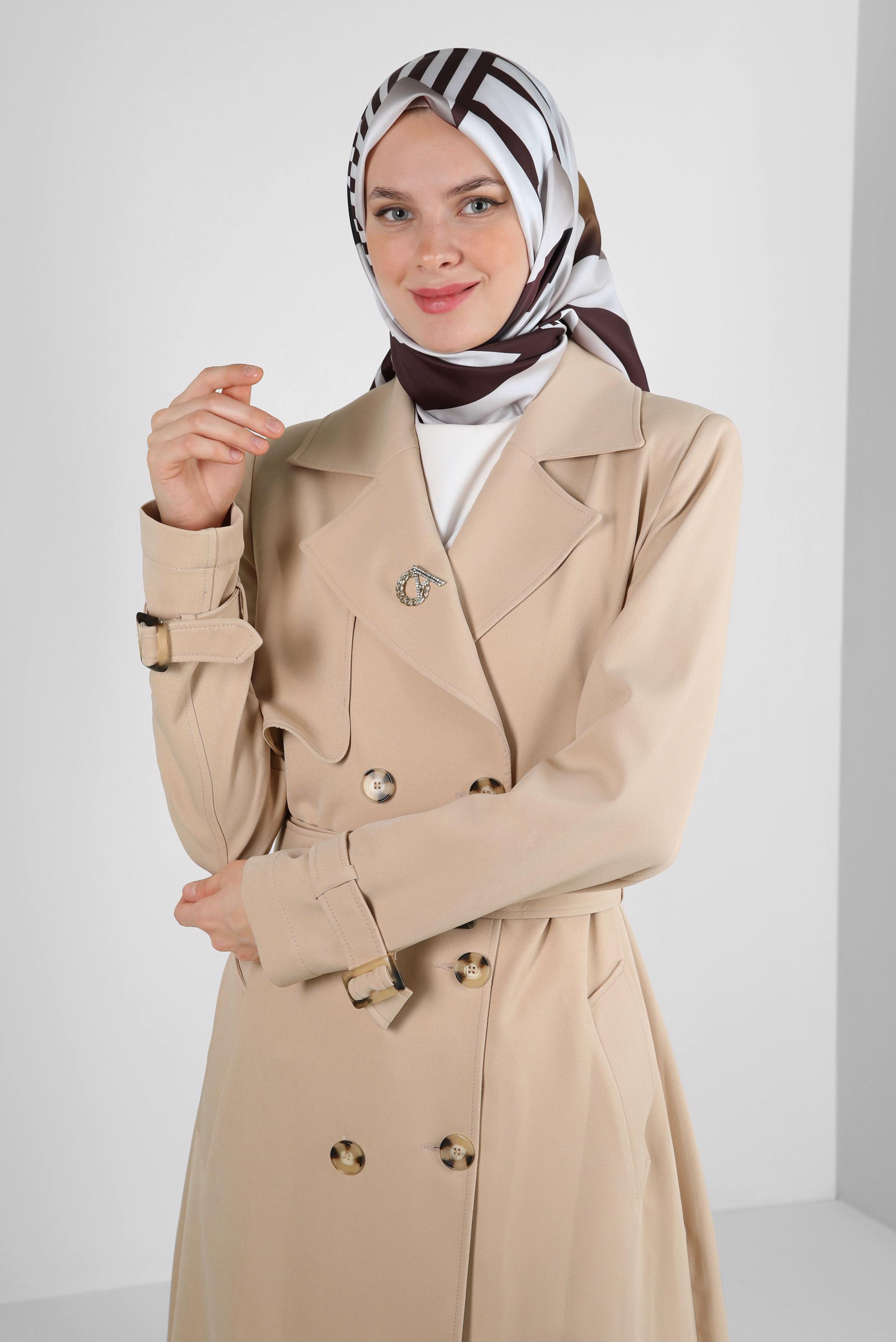 Tesettür giyim BEJ BANTLI KRUVAZE YAKA TRENÇKOT 10751