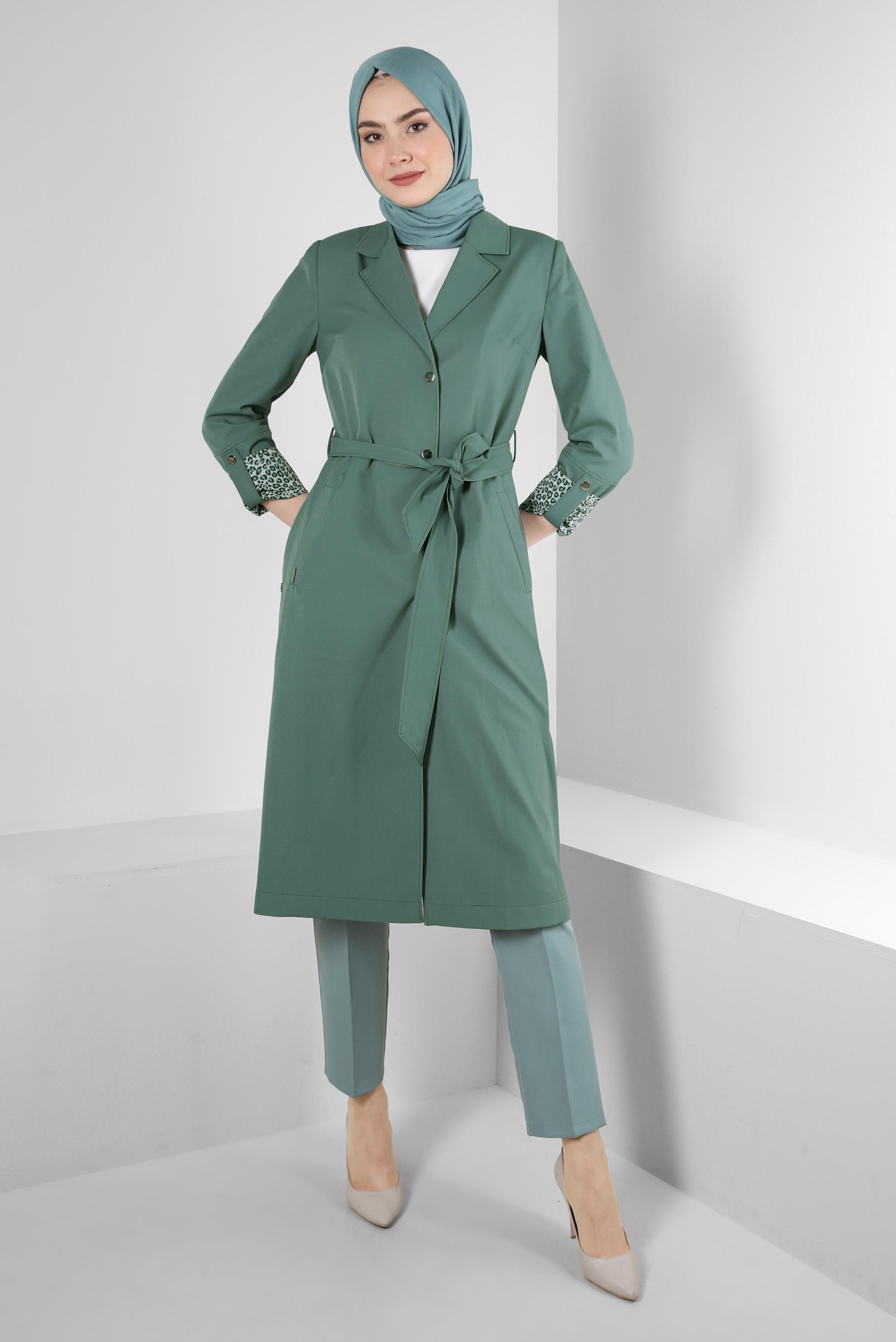 Vêtements hijab VERT TRENCH-COAT CEINTURE AVEC MANCHETTES LÉOPARD 10752