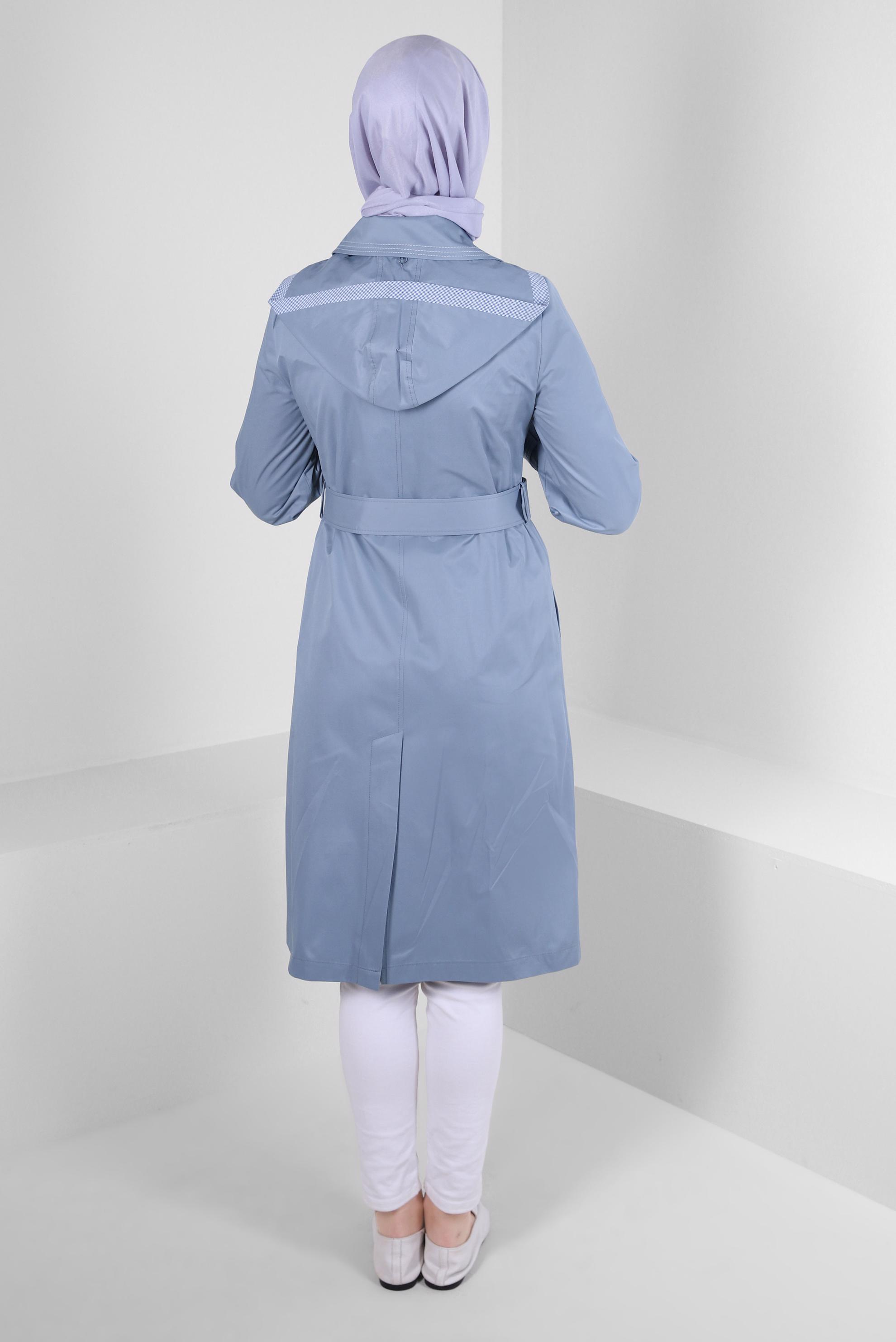 Tesettür giyim MAVİ KAZAYAĞI DESEN DETAYLI KEMERLİ TRENÇKOT 10753