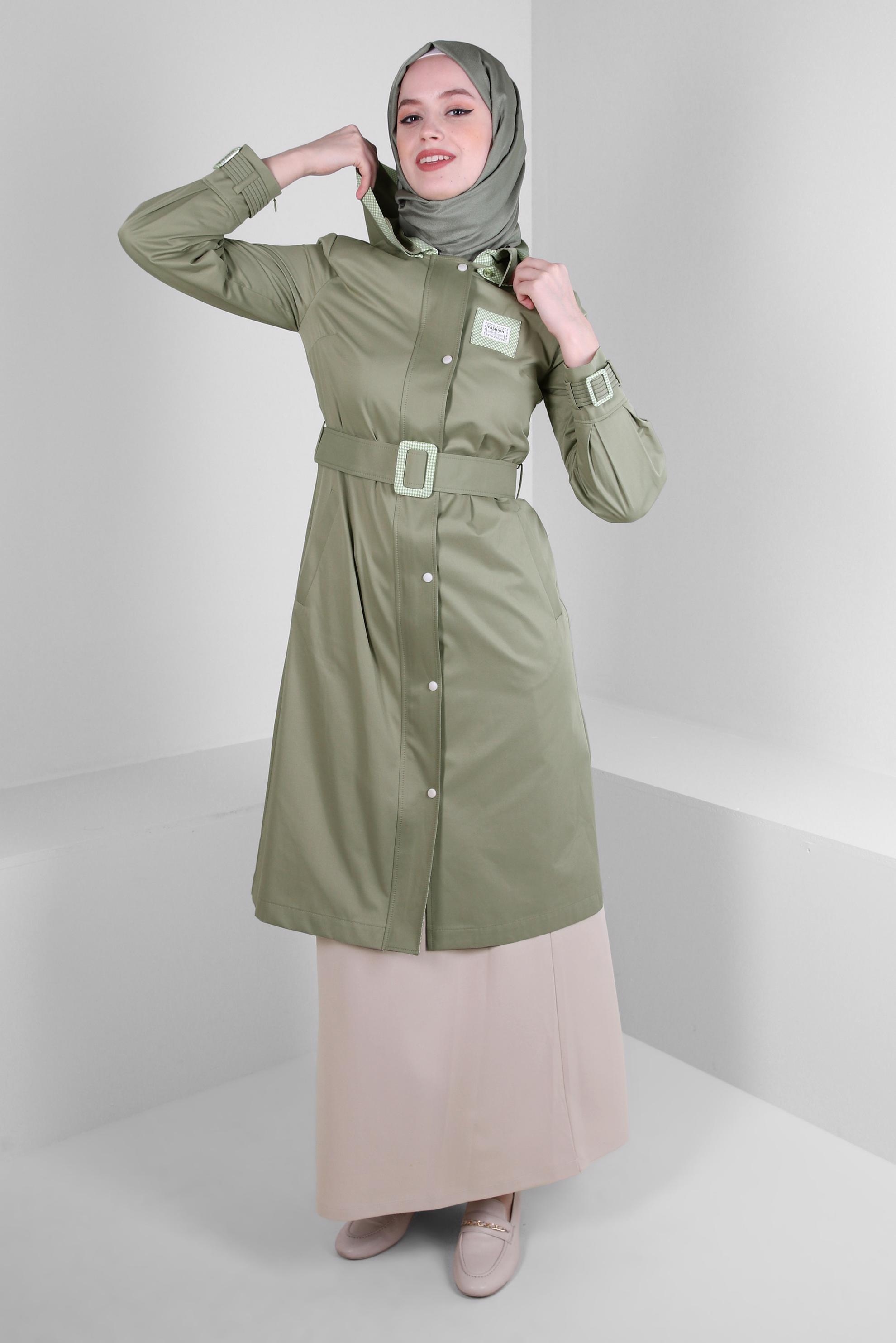 Tesettür giyim YEŞİL KAZAYAĞI DESEN DETAYLI KEMERLİ TRENÇKOT 10753