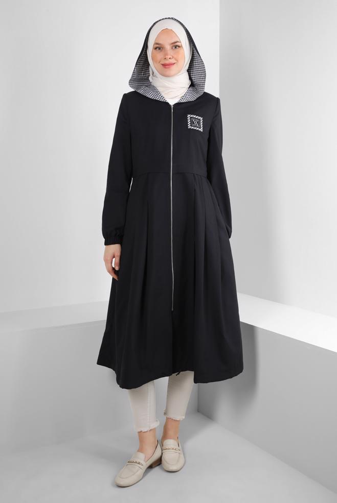 Tesettür giyim SİYAH KAPÜŞONLU EKOSE DETAYLI TRENÇKOT 10757 - ALVİNA