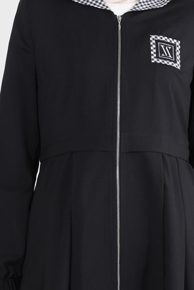 Tesettür giyim SİYAH KAPÜŞONLU EKOSE DETAYLI TRENÇKOT 10757 - ALVİNA