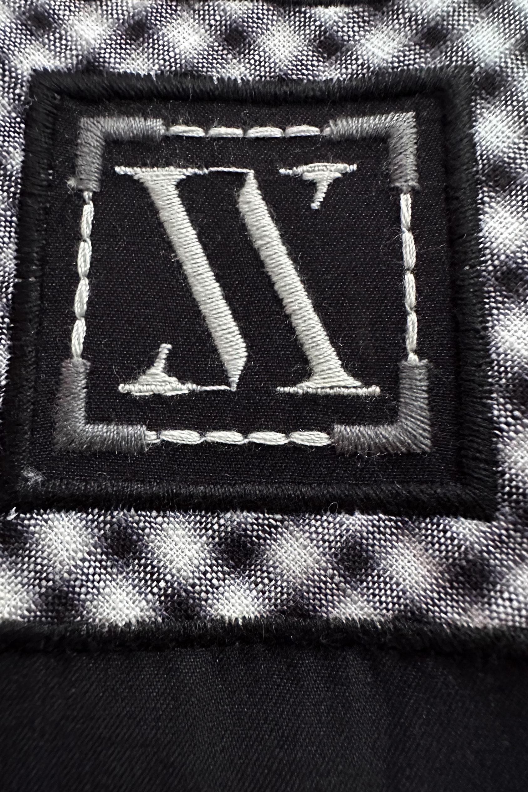 Tesettür giyim SİYAH KAPÜŞONLU EKOSE DETAYLI TRENÇKOT 10757