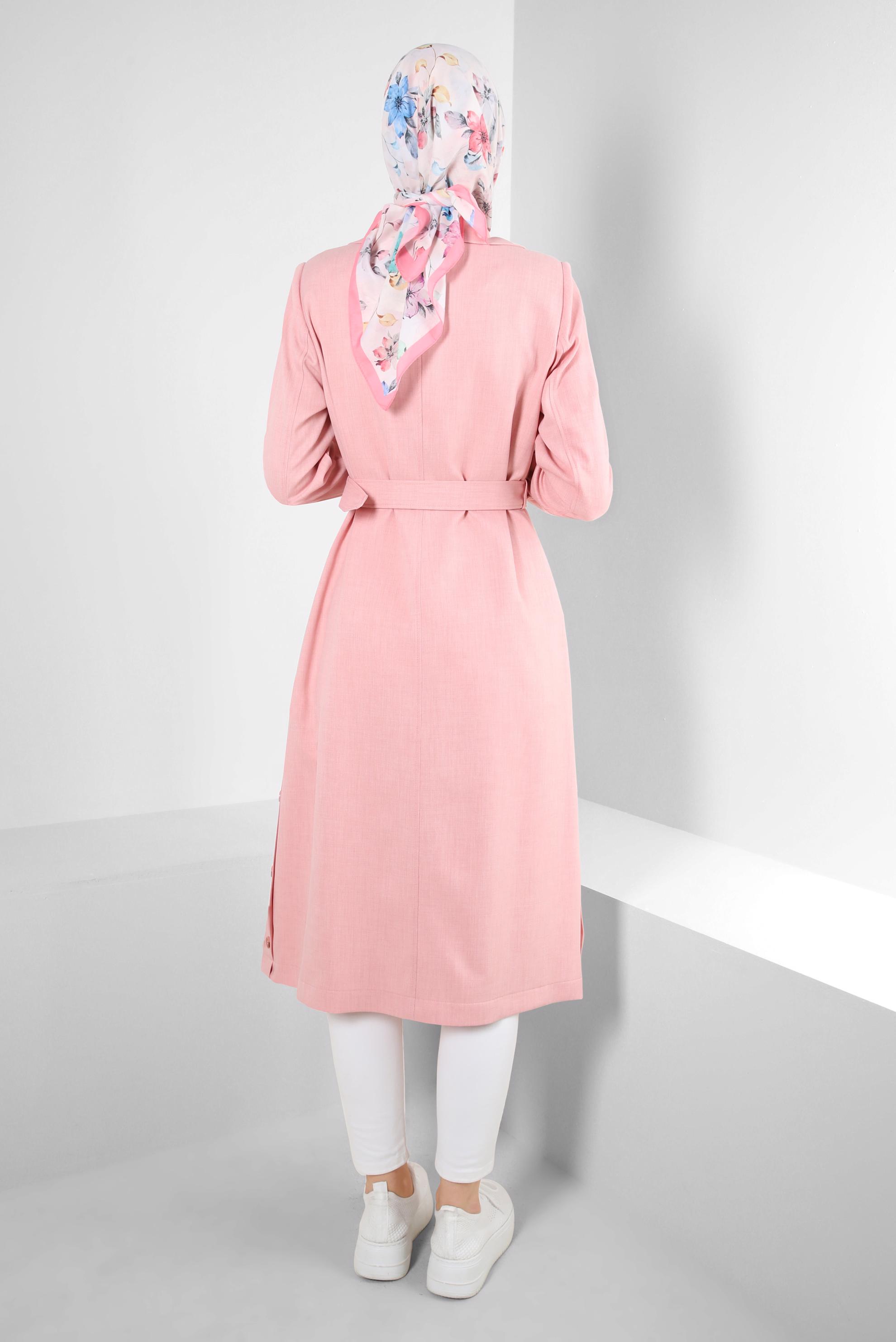 Tesettür giyim PUDRA KRUVAZE YAKA KEMERLİ DÜĞMELİ TRENÇKOT 10758